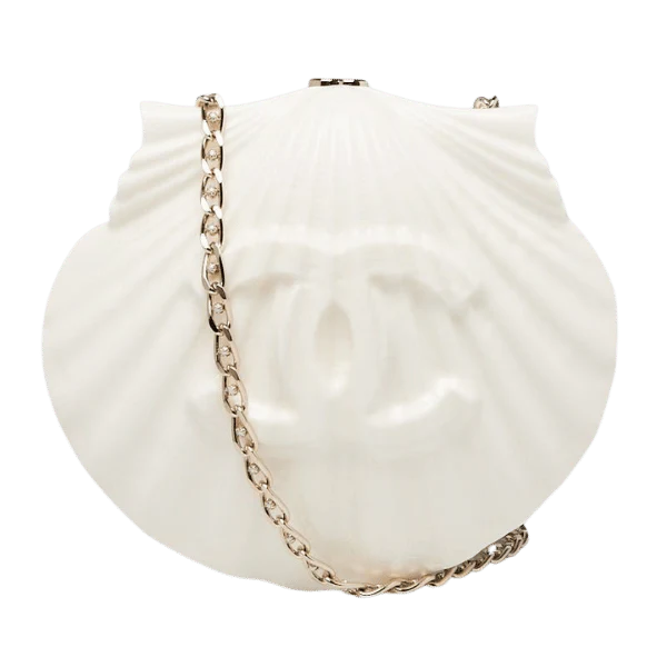 Chanel Shell Bag: The Ultimate Clutch Gift for Fashion Enthusiasts
