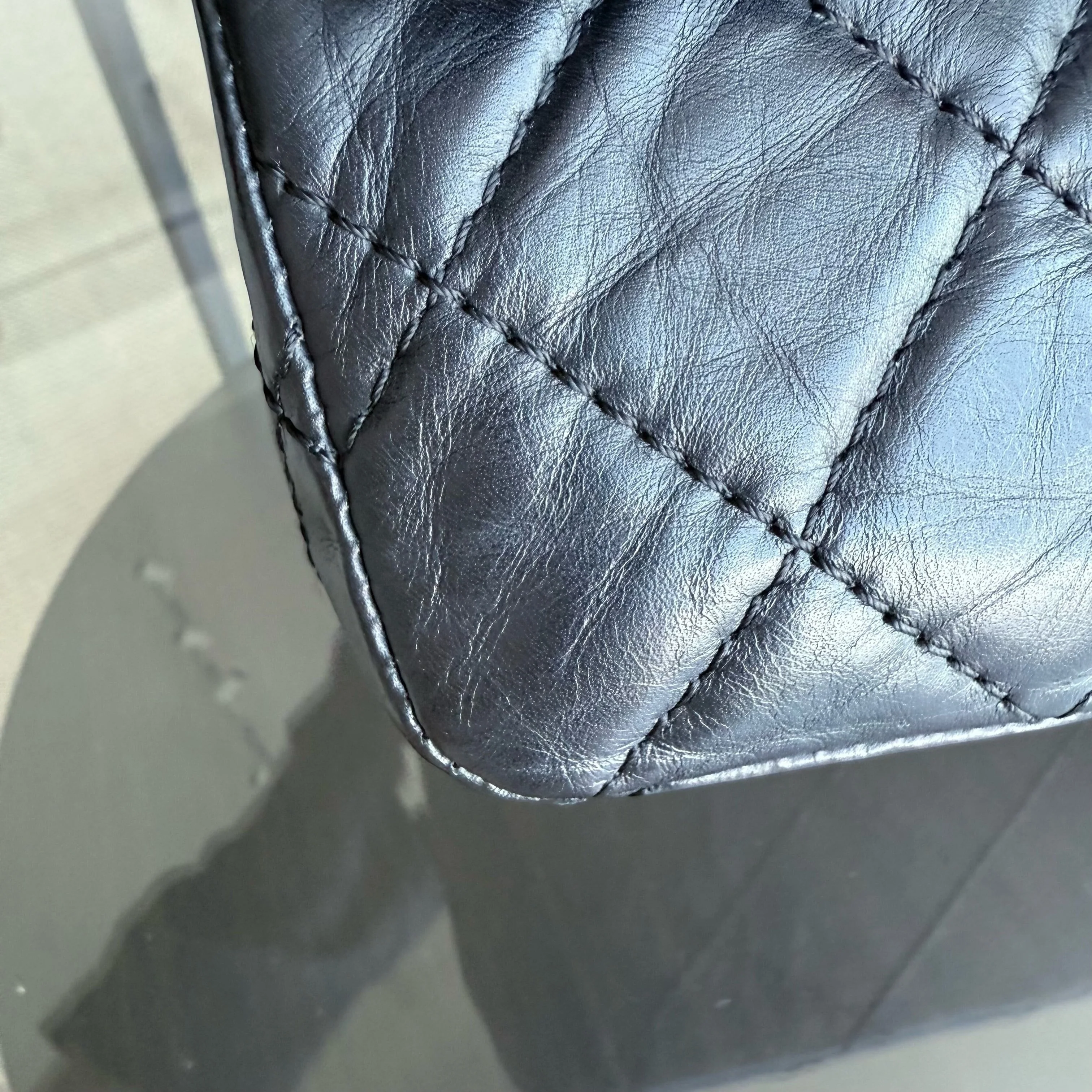 Chanel 2.55 Reissue 227 - Quilted Aged Calfskin Black Gold Hardware