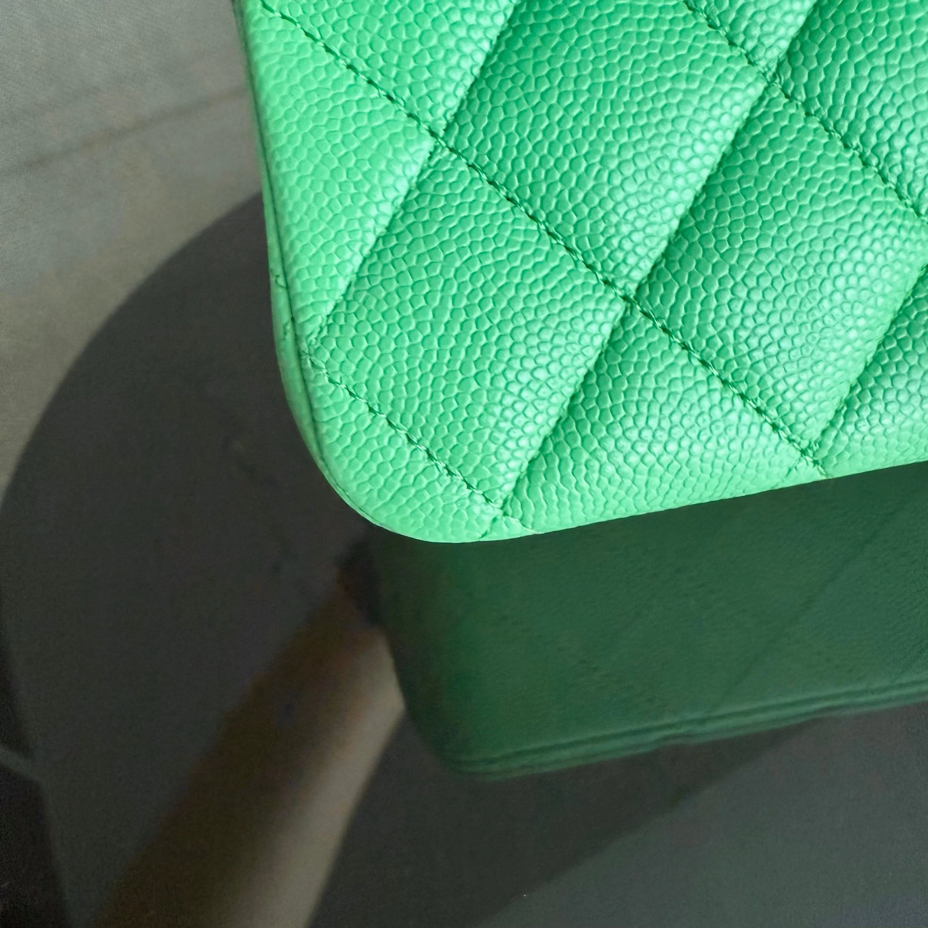 Chanel Classic Flap Medium - Caviar 25CM Quilted Green Gold Hardware Series 27