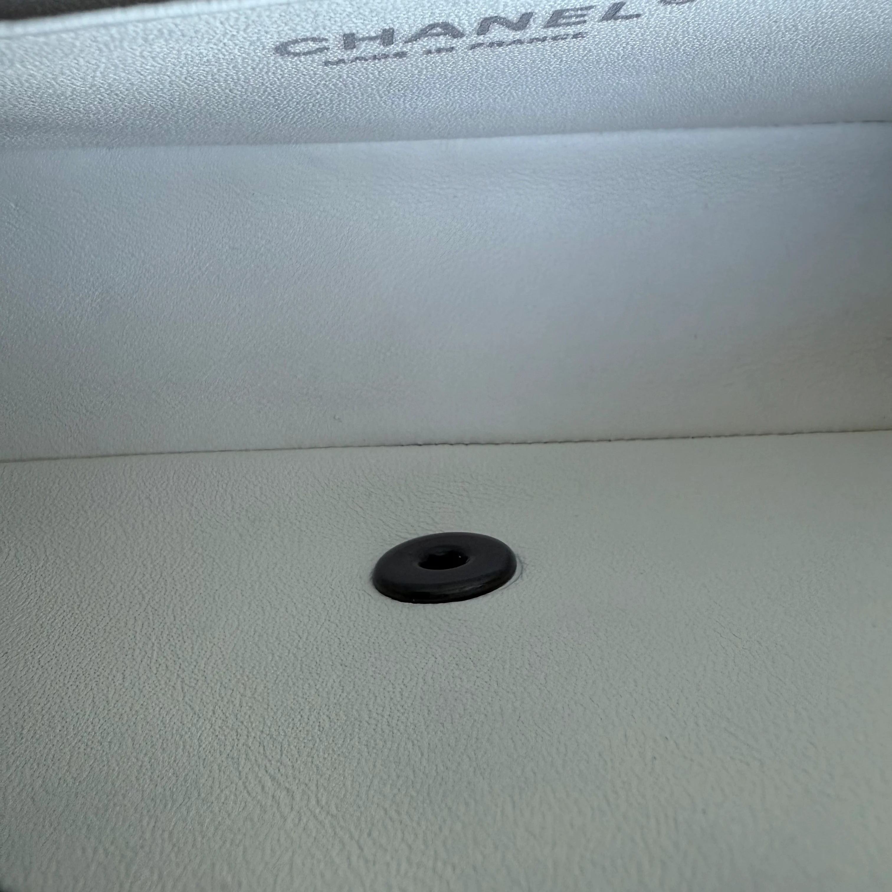 Chanel Classic Flap Mini - Caviar 20CM Quilted White Black Hardware Series 24