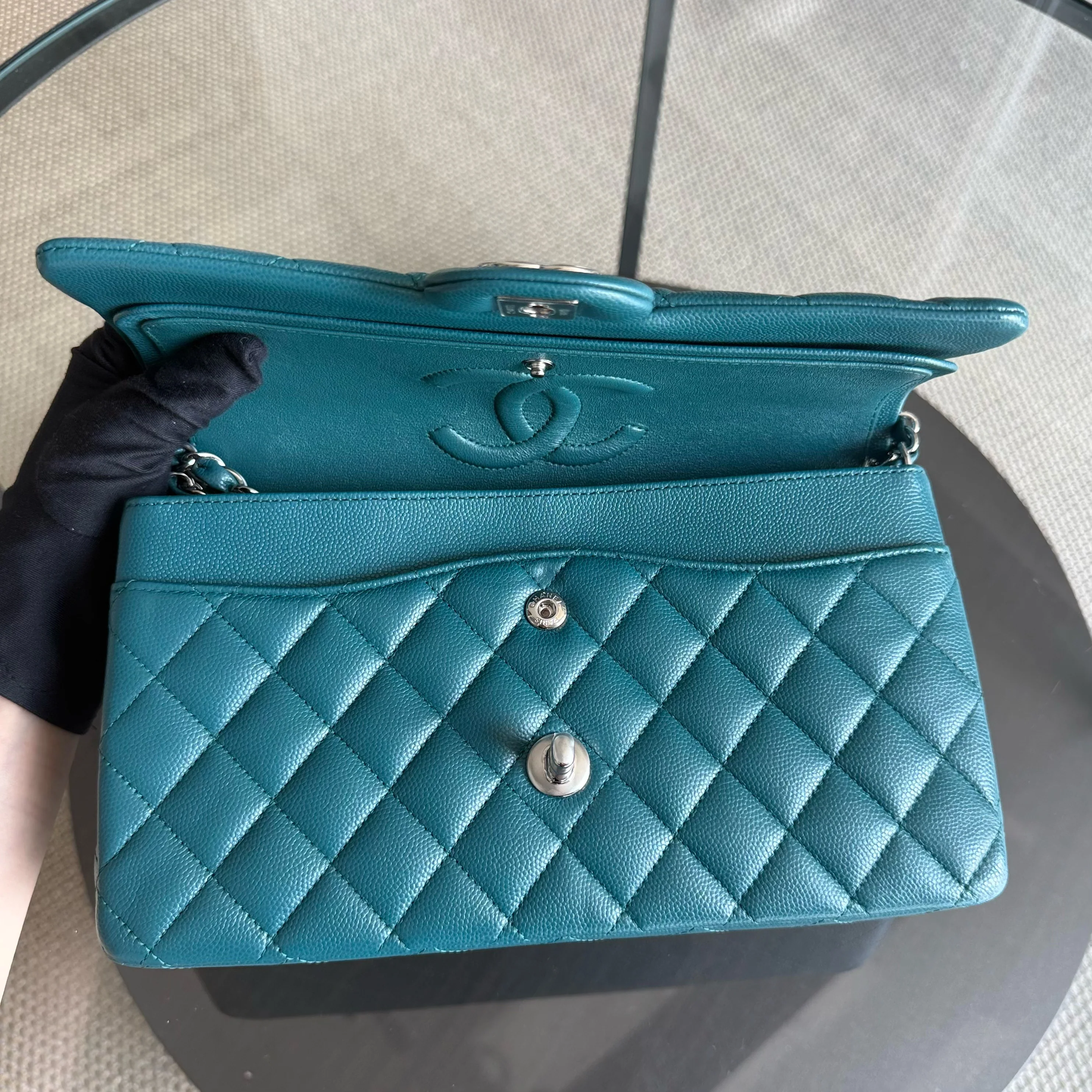 Chanel Classic Flap Medium - Caviar 25CM Quilted Grained Calfskin Blue Silver Hardware Series 26