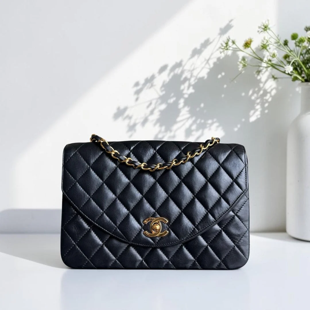 Chanel Medium Flap Vintage - Quilted Lambskin Black Gold Hardware Series 1