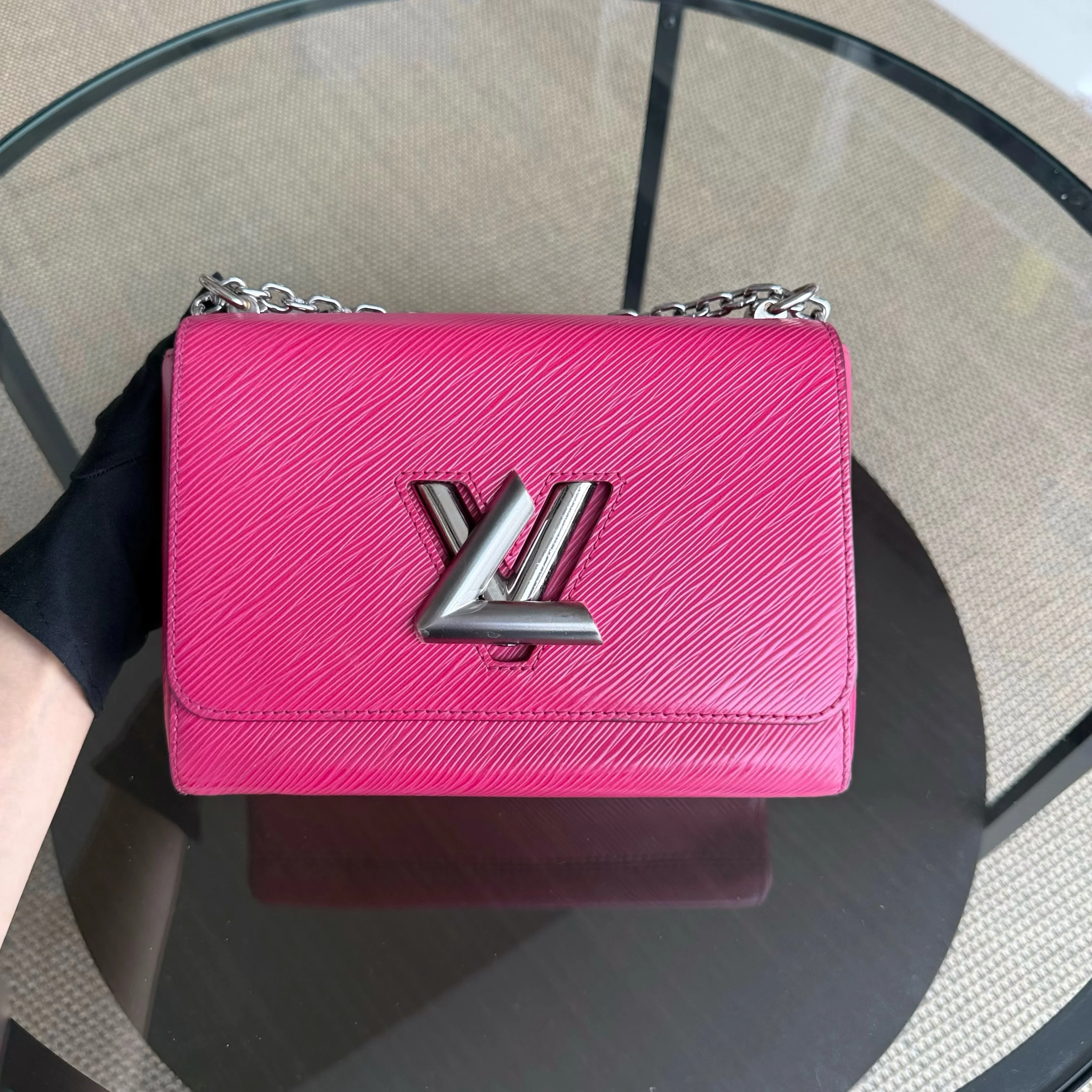 Louis Vuitton Twist Medium MM - EPI Leather Pink Silver Hardware