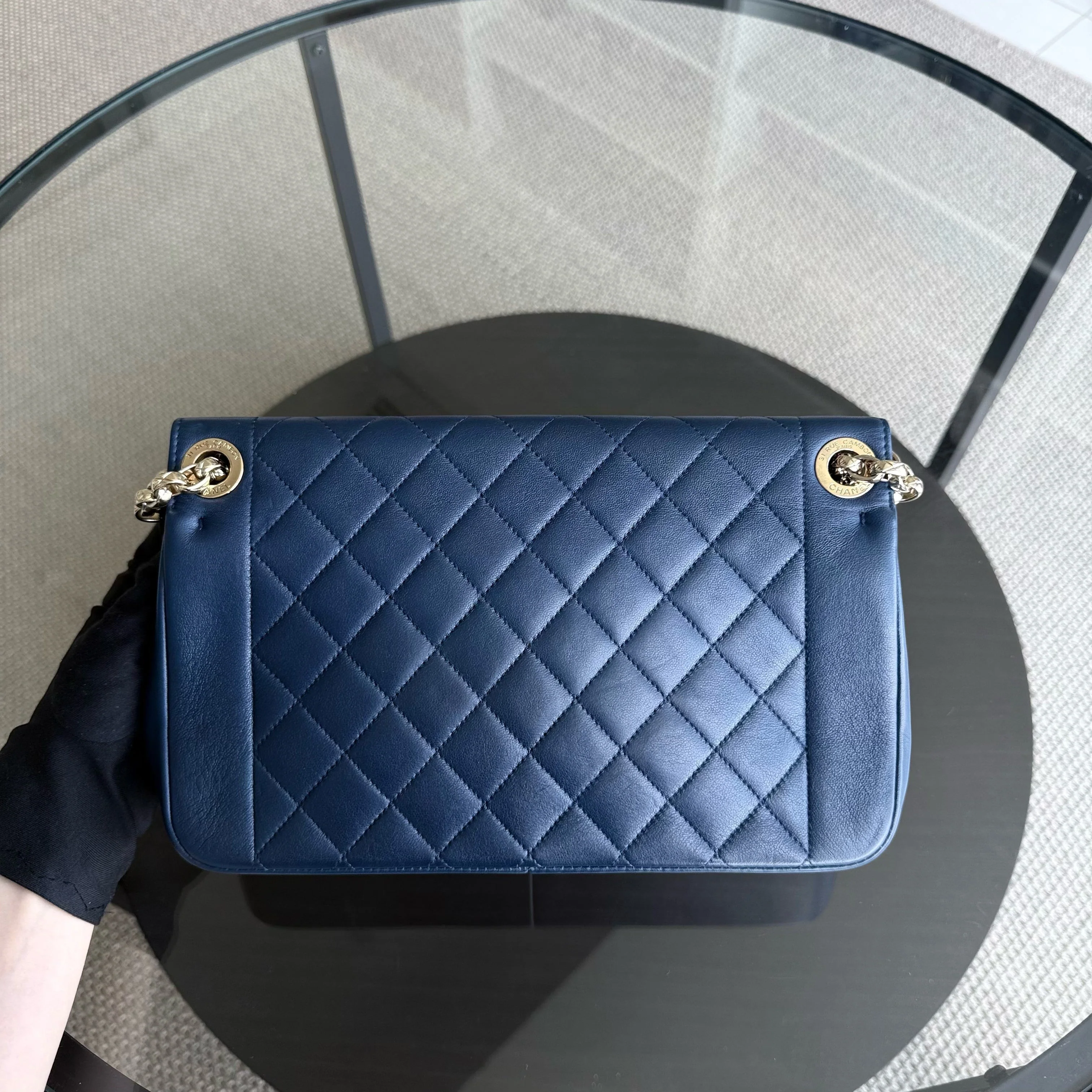 Chanel Chic With Me Medium - Lambskin Quilted 25CM Navy Blue Gold Hardware Series 18
