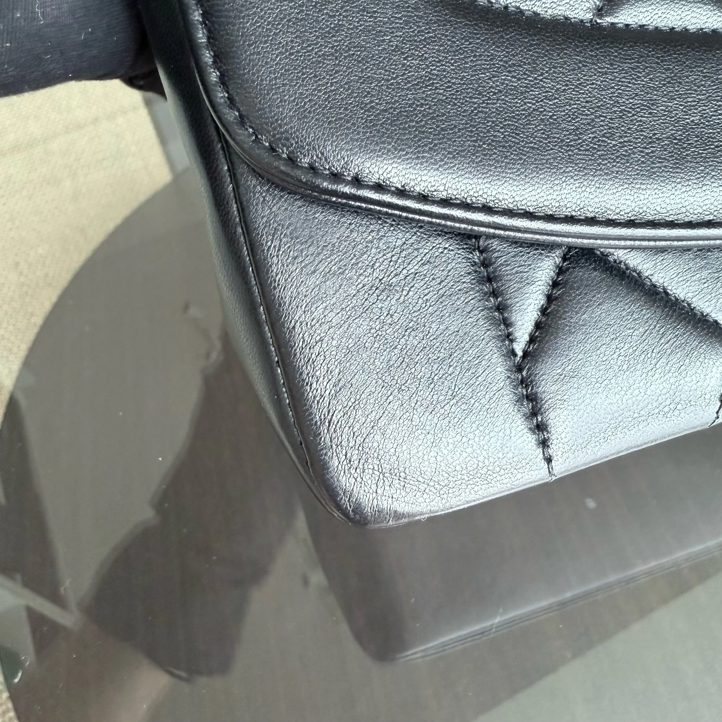 Chanel Diana Medium Vintage - Quilted Lambskin Black Gold Hardware Series 2