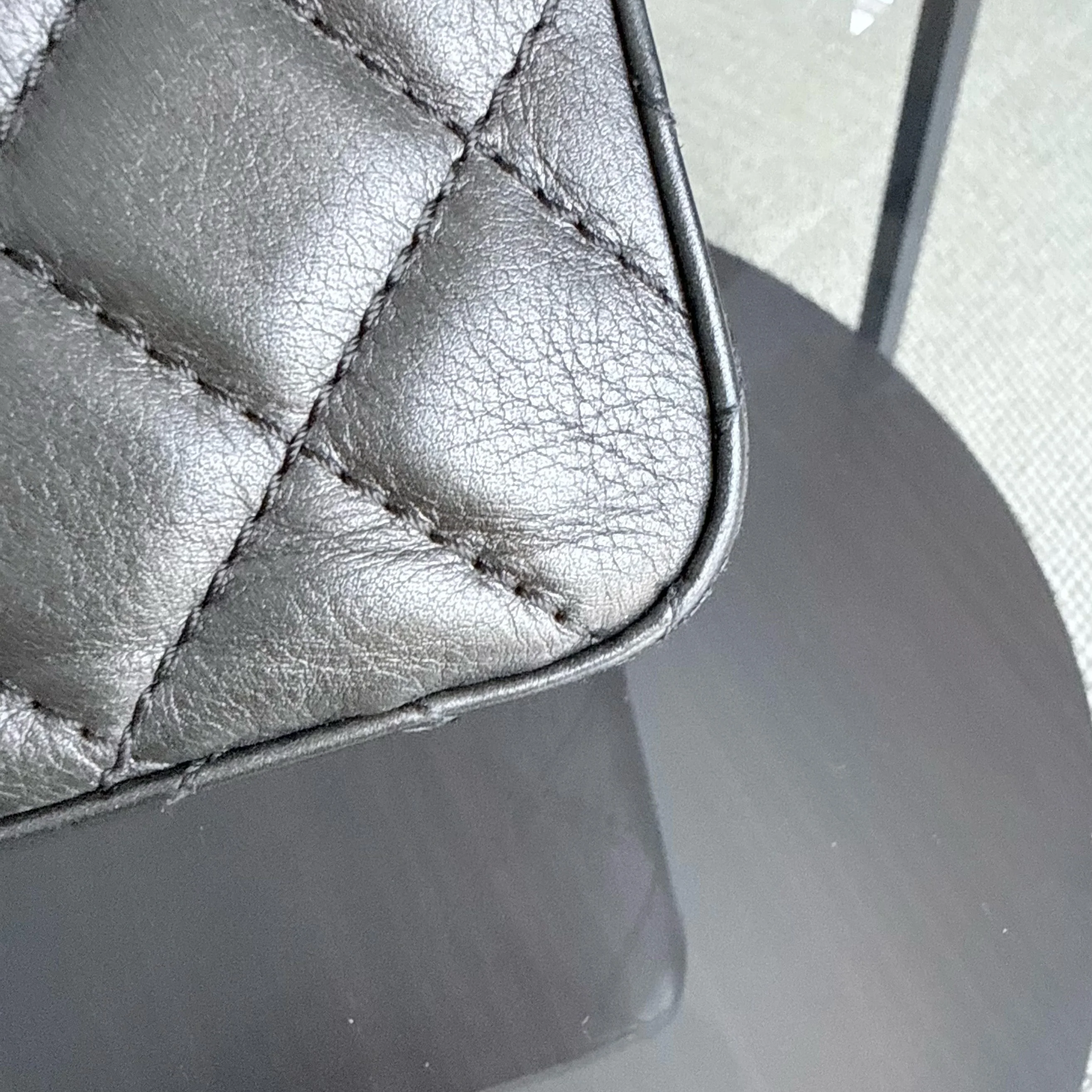 Chanel 2.55 Reissue 226 - Quilted Aged Calfskin Dark Grey Bronze Gold Hardware