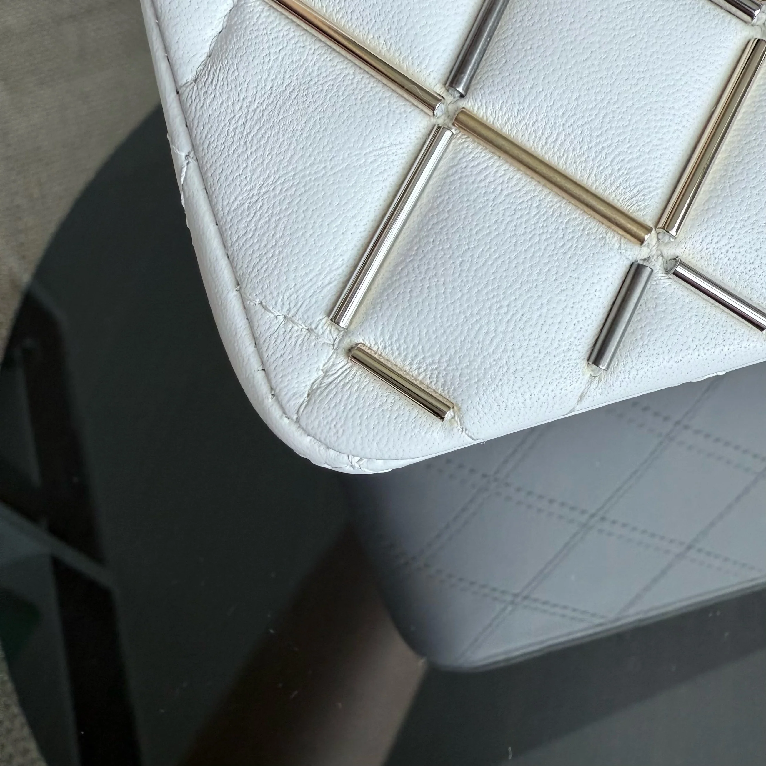 Chanel Classic Flap Small - Lambskin 23CM White Limited Edition Gold Hardware