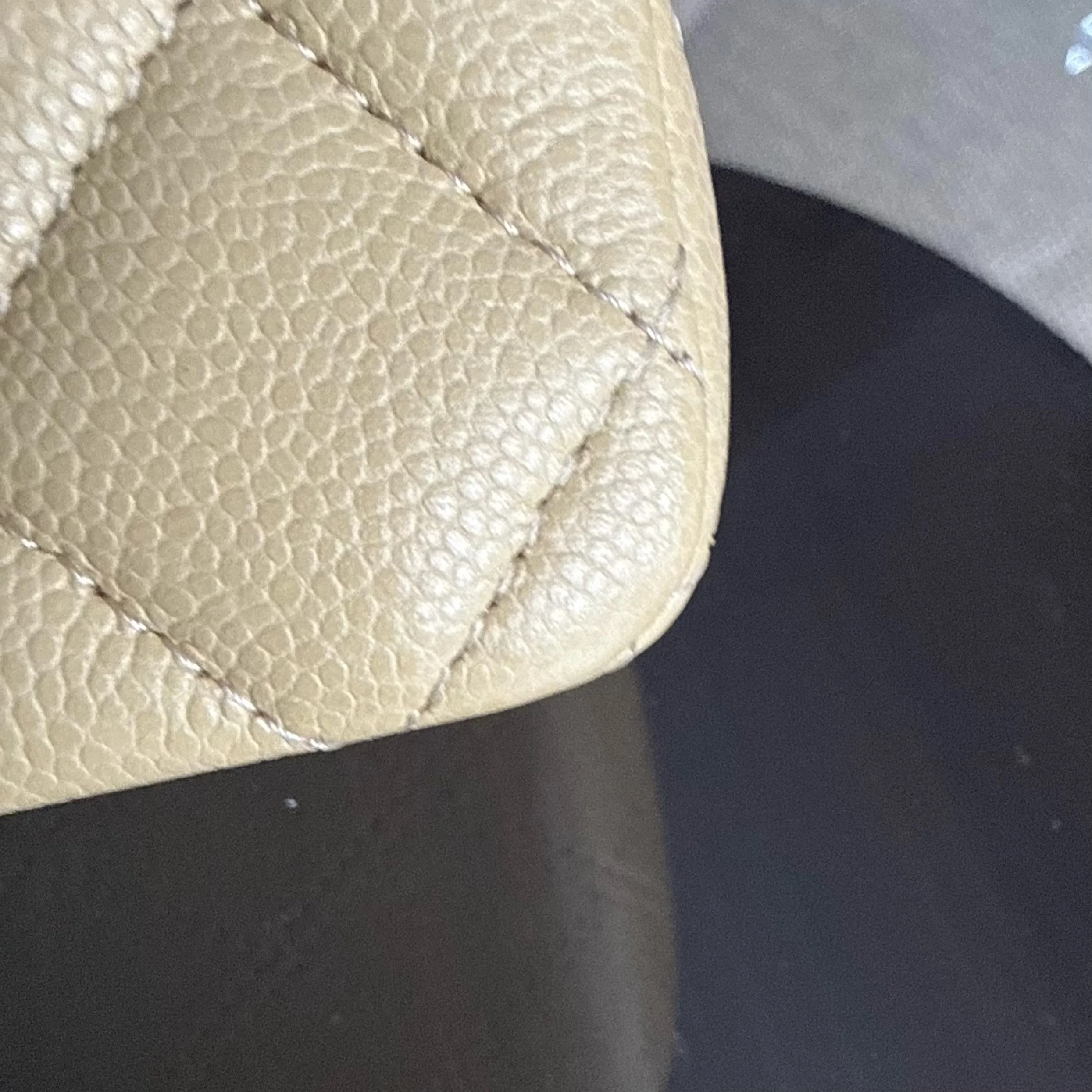 Chanel Classic Flap Small - Caviar 23CM Quilted Beige Gold Hardware Microchip