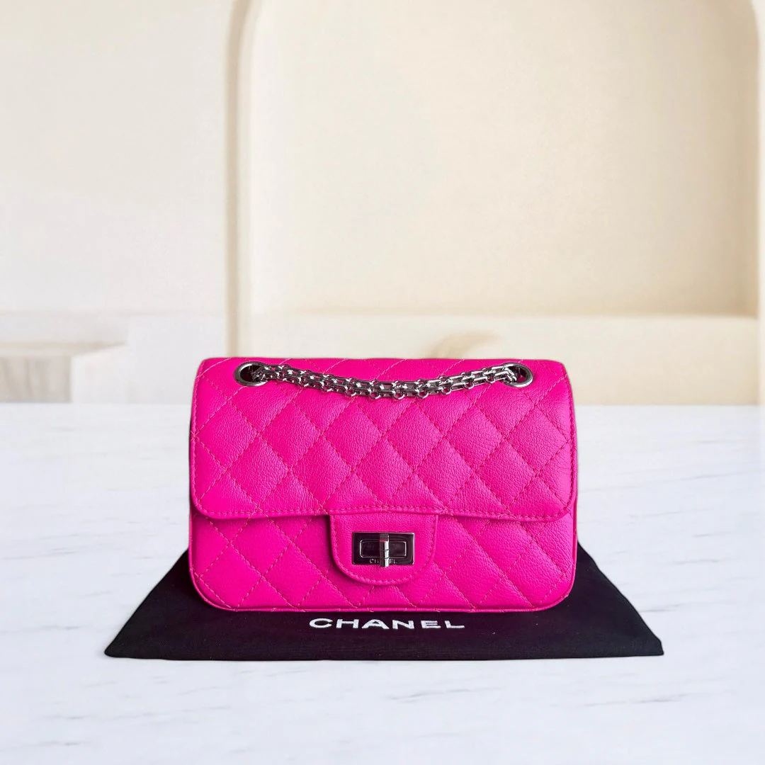 Chanel 2.55 Reissue Mini - 20CM Quilted Grained Calfskin Pink Silver Hardware Series 28