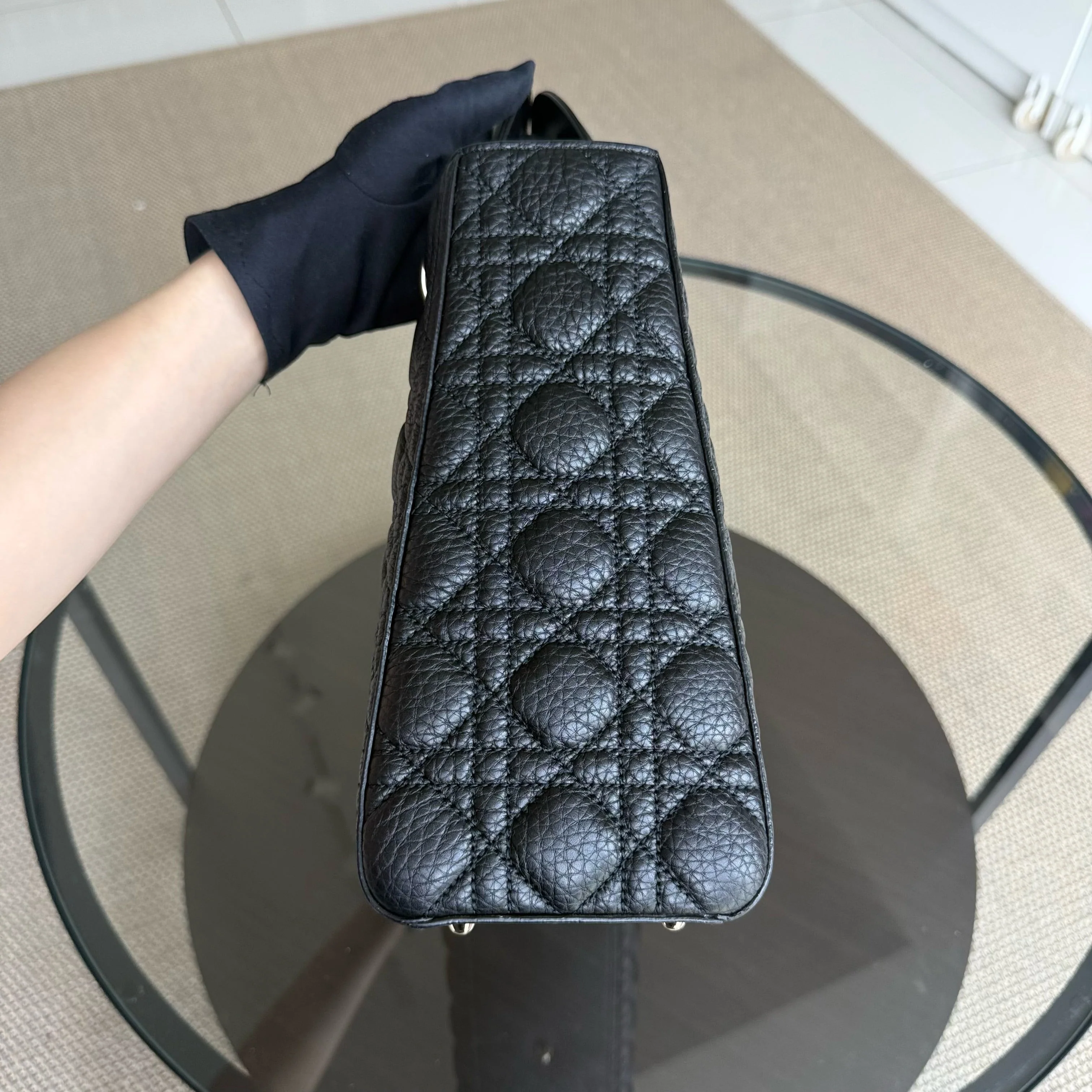 *Flap, Caviar* Lady Large Flap Caviar Cannage Black GHW No Strap