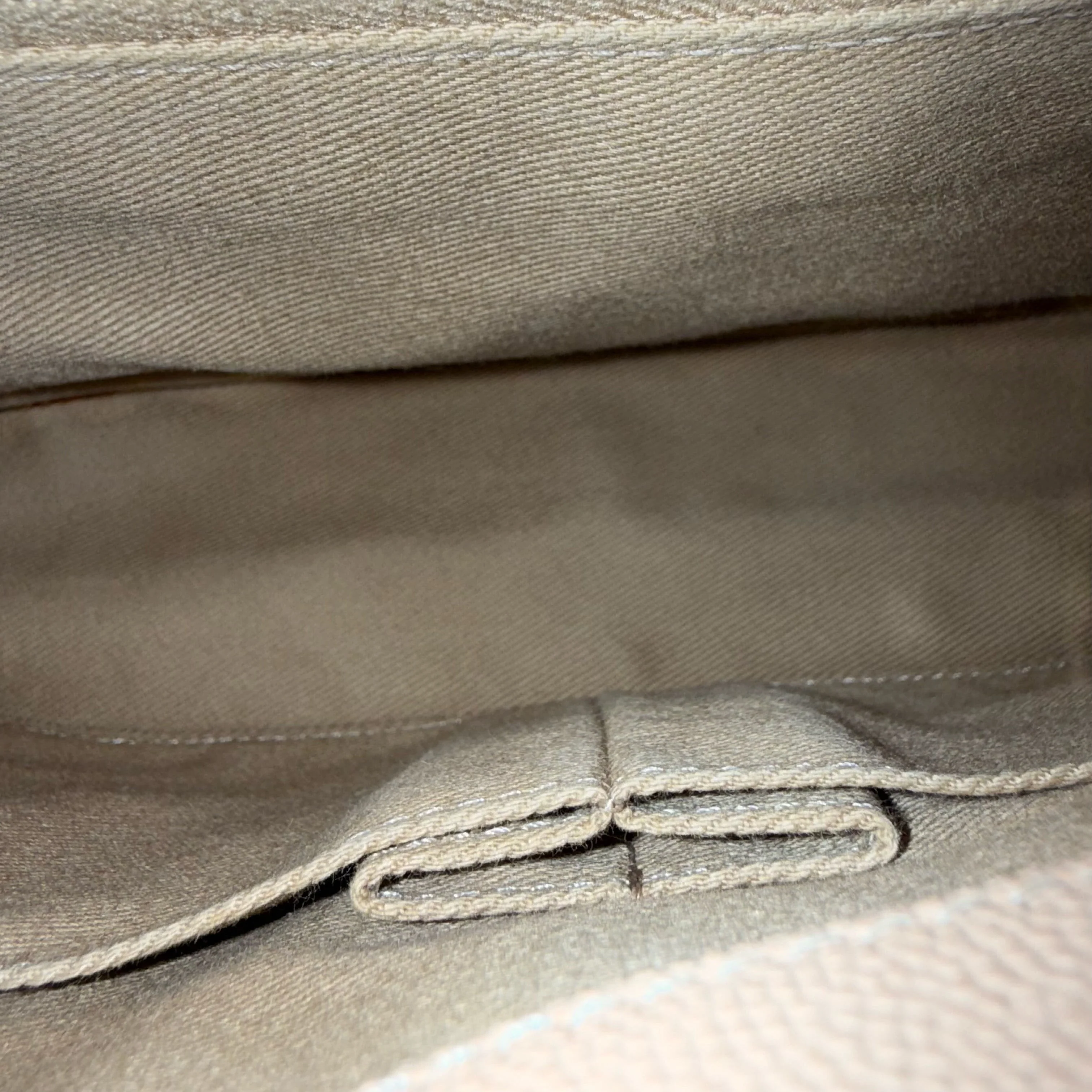 Chanel Coco Handle Medium - Caviar Quilted Beige Gold Hardware