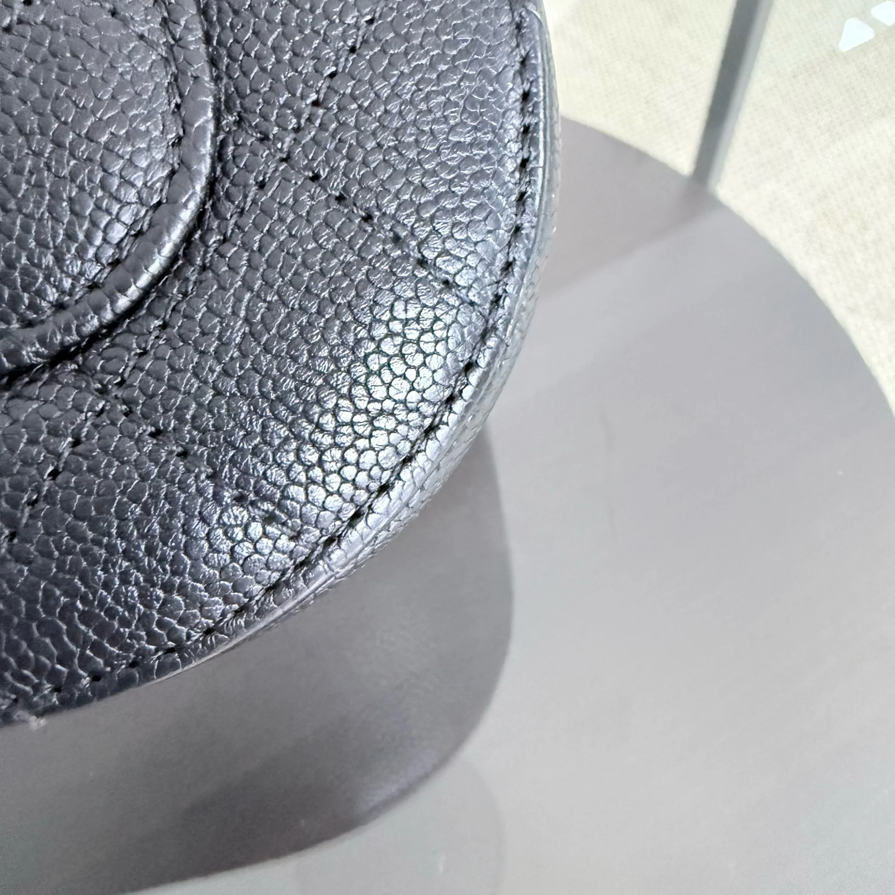 Chanel Coco Curve Cuba - Caviar Medium Black Gold Hardware