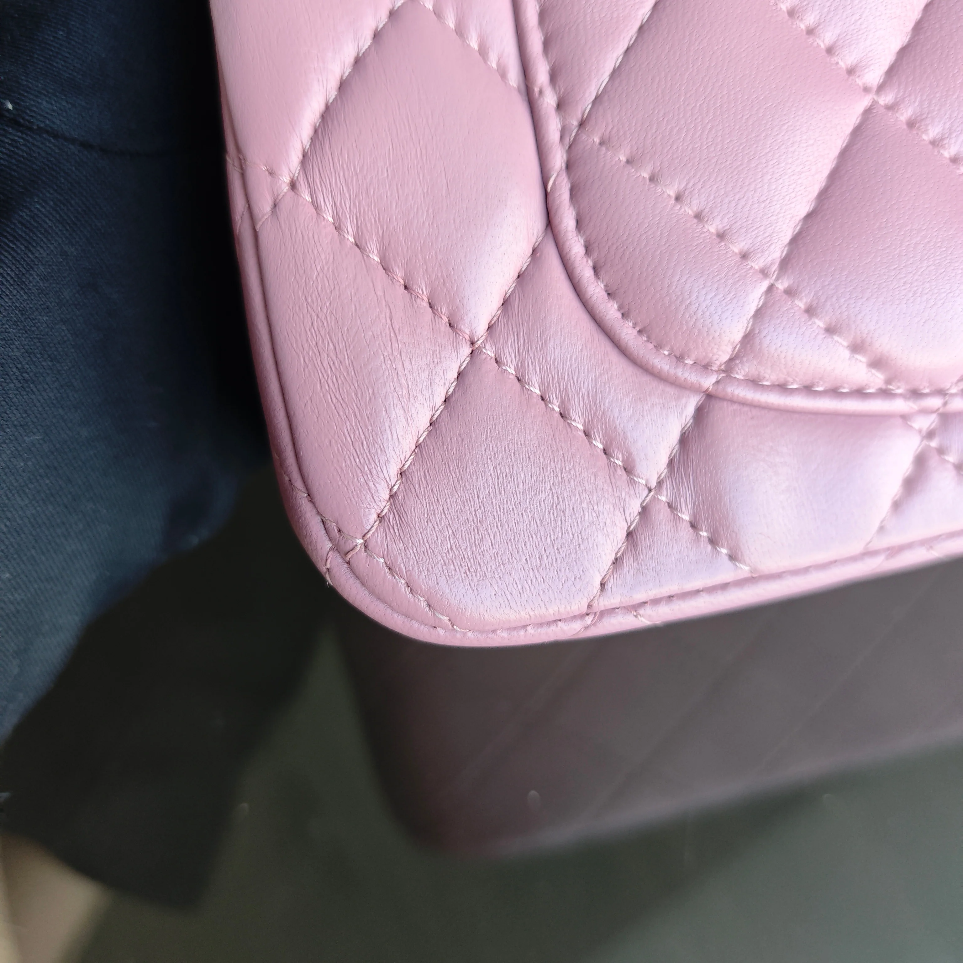 Chanel Classic Flap Mini Rectangle - 20CM Quilted Lambskin Light Pink Gold Hardware Series 21