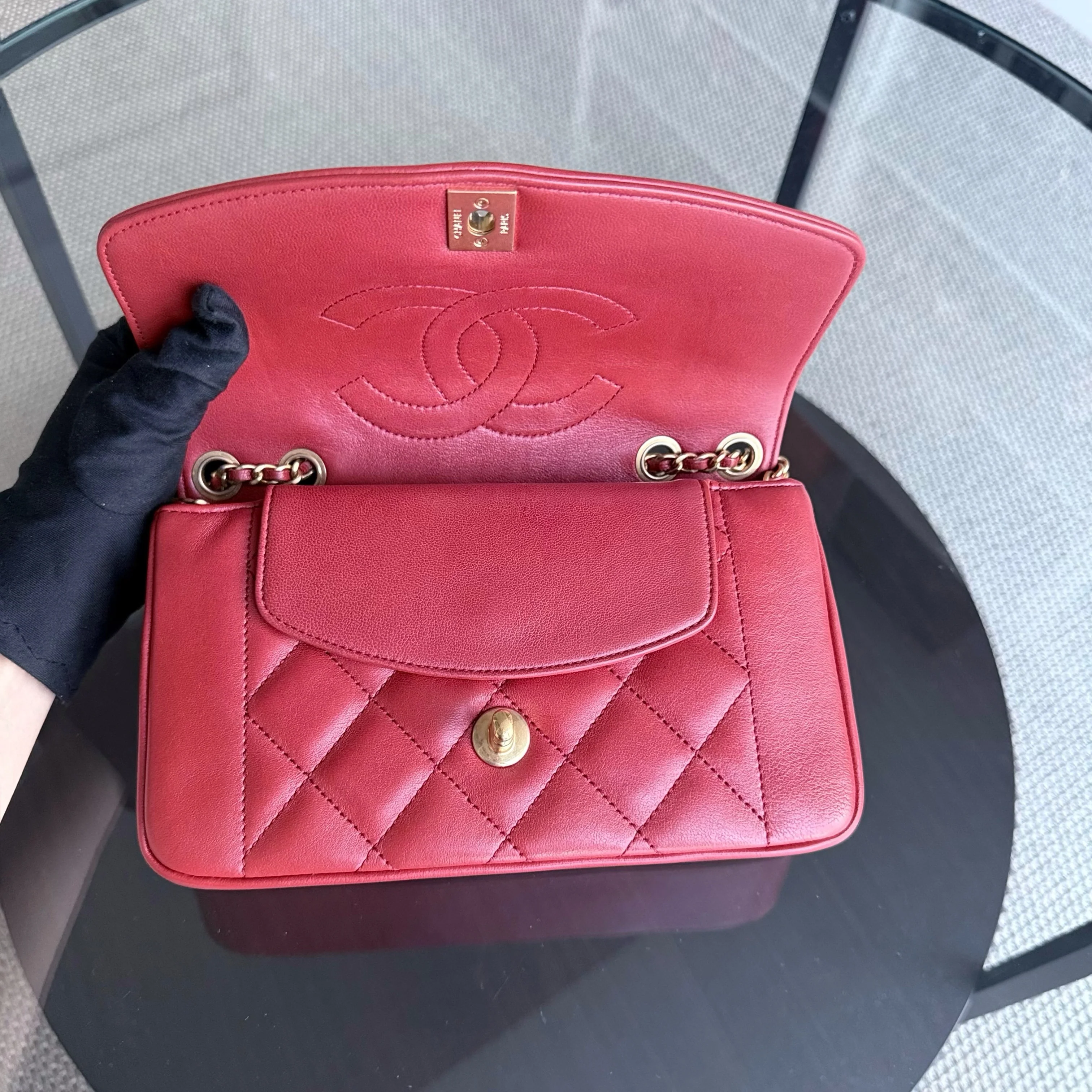Chanel Diana Reissue Small - 22CM Quilted Lambskin Red Gold Hardware Series 20