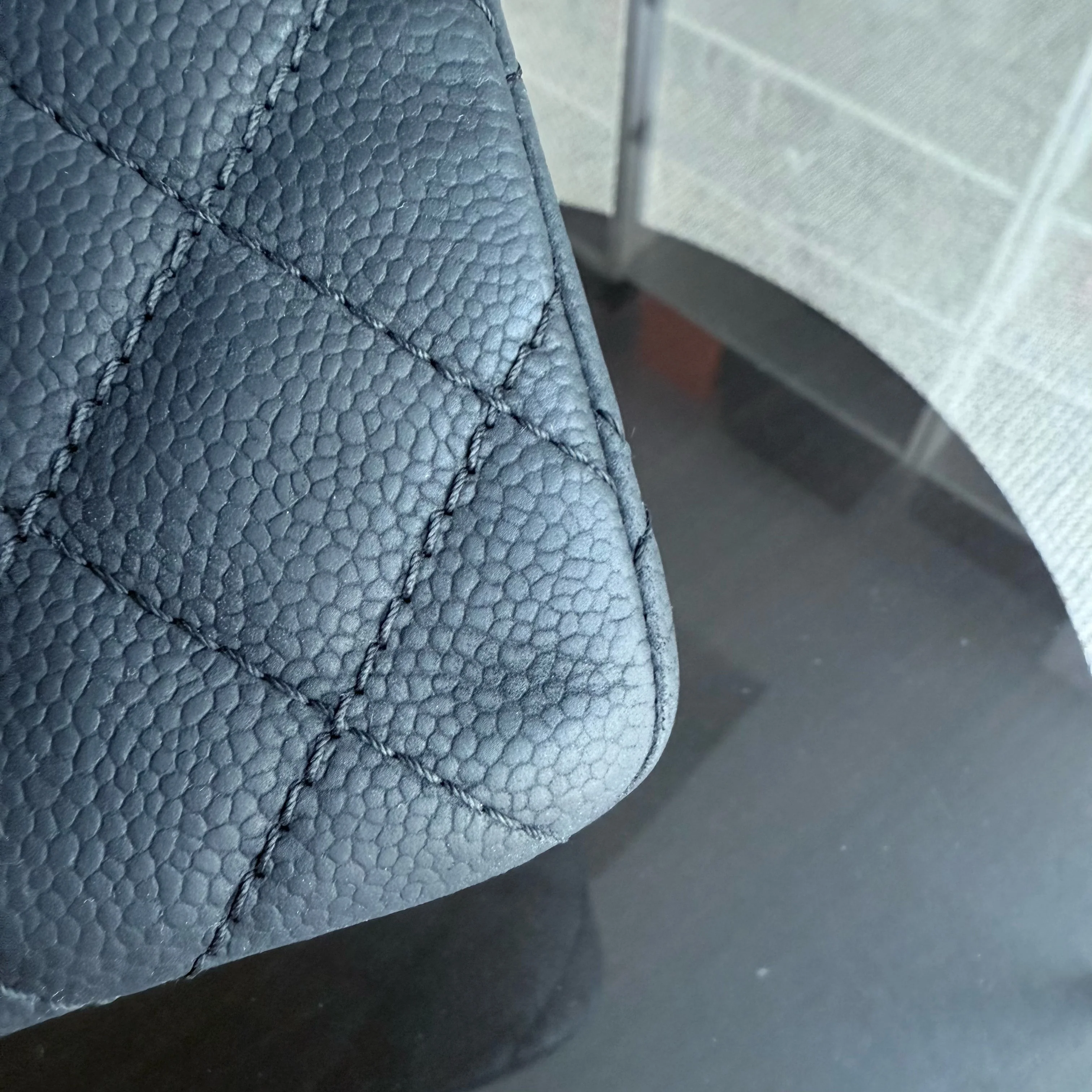 Chanel 2.55 Reissue 226 - Iridescent Caviar Quilted Grained Calfskin Black Silver Hardware Series 17