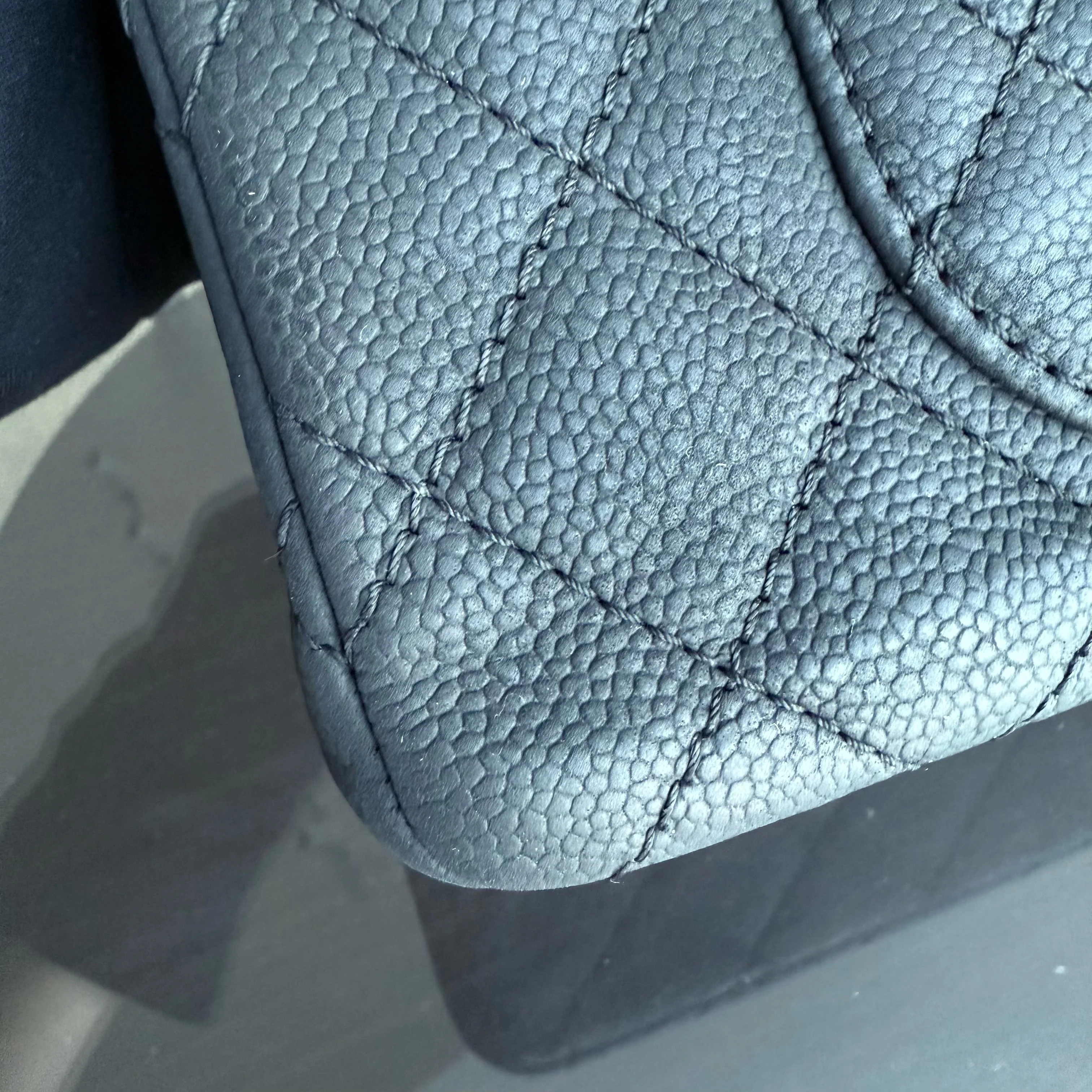 Chanel 2.55 Reissue 226 - Iridescent Caviar Quilted Grained Calfskin Black Silver Hardware Series 17