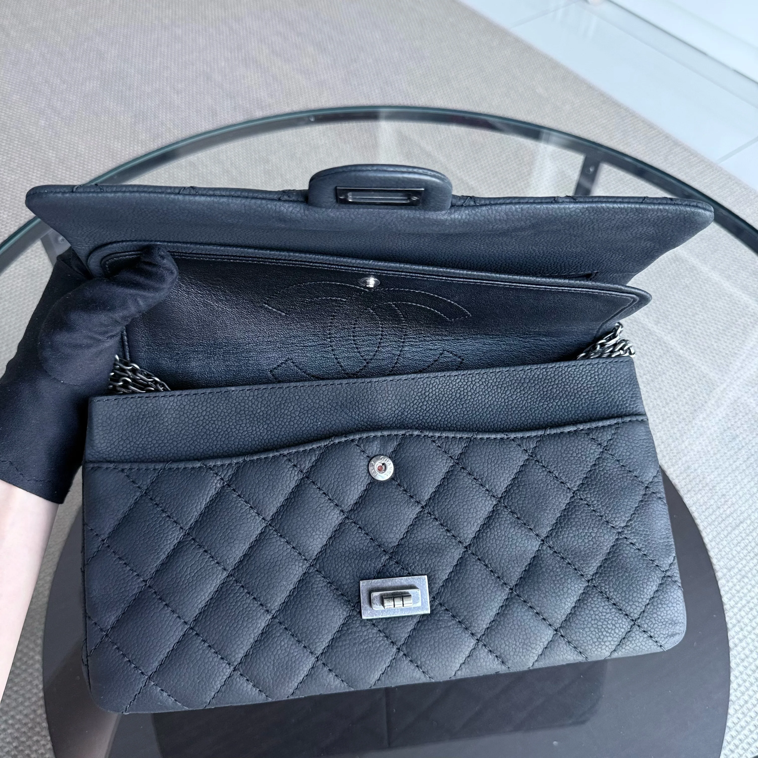 Chanel 2.55 Reissue 226 - Iridescent Caviar Quilted Grained Calfskin Black Silver Hardware Series 17