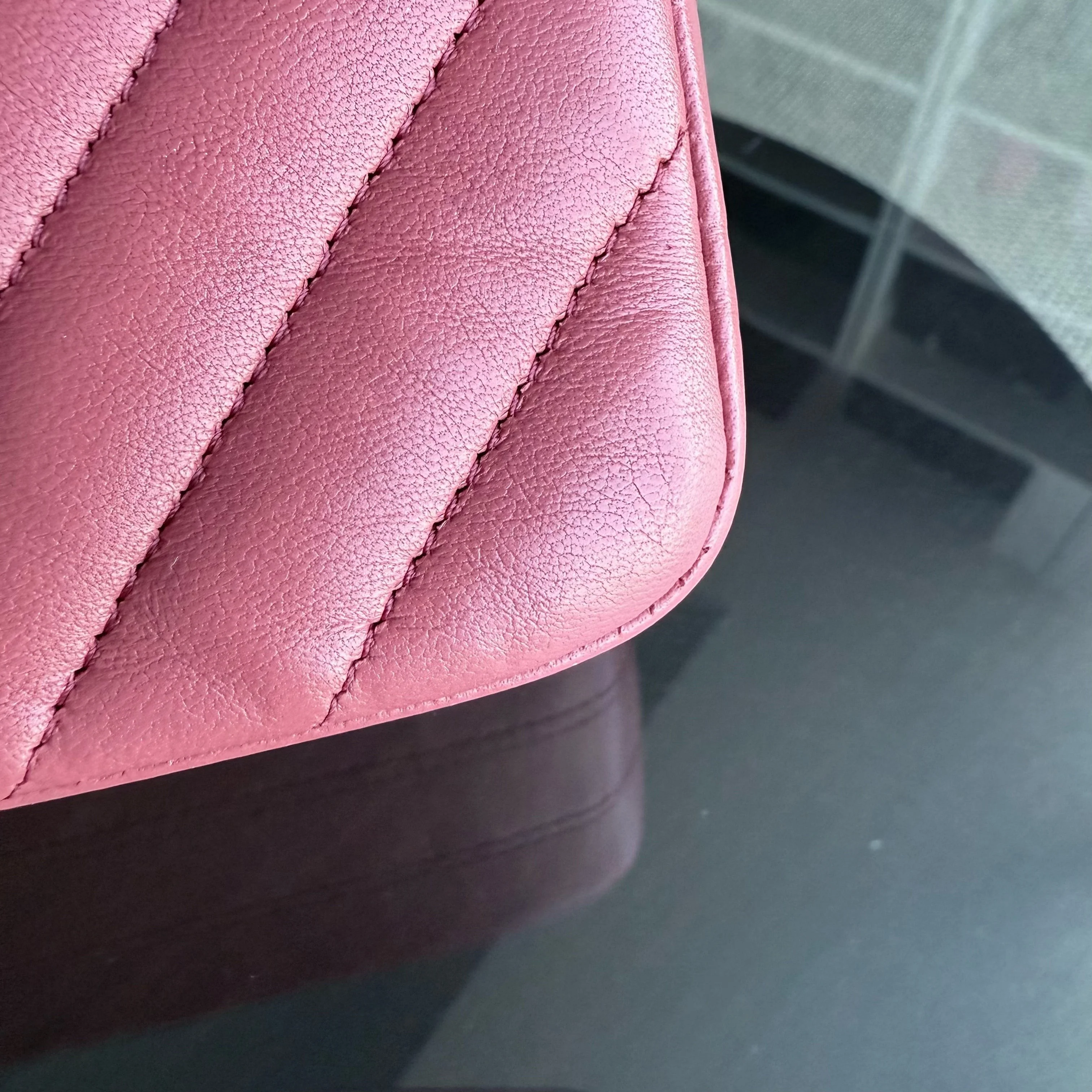 Chanel Classic Flap Medium - 25CM Chevron Lambskin Pink Gold Hardware Series 25