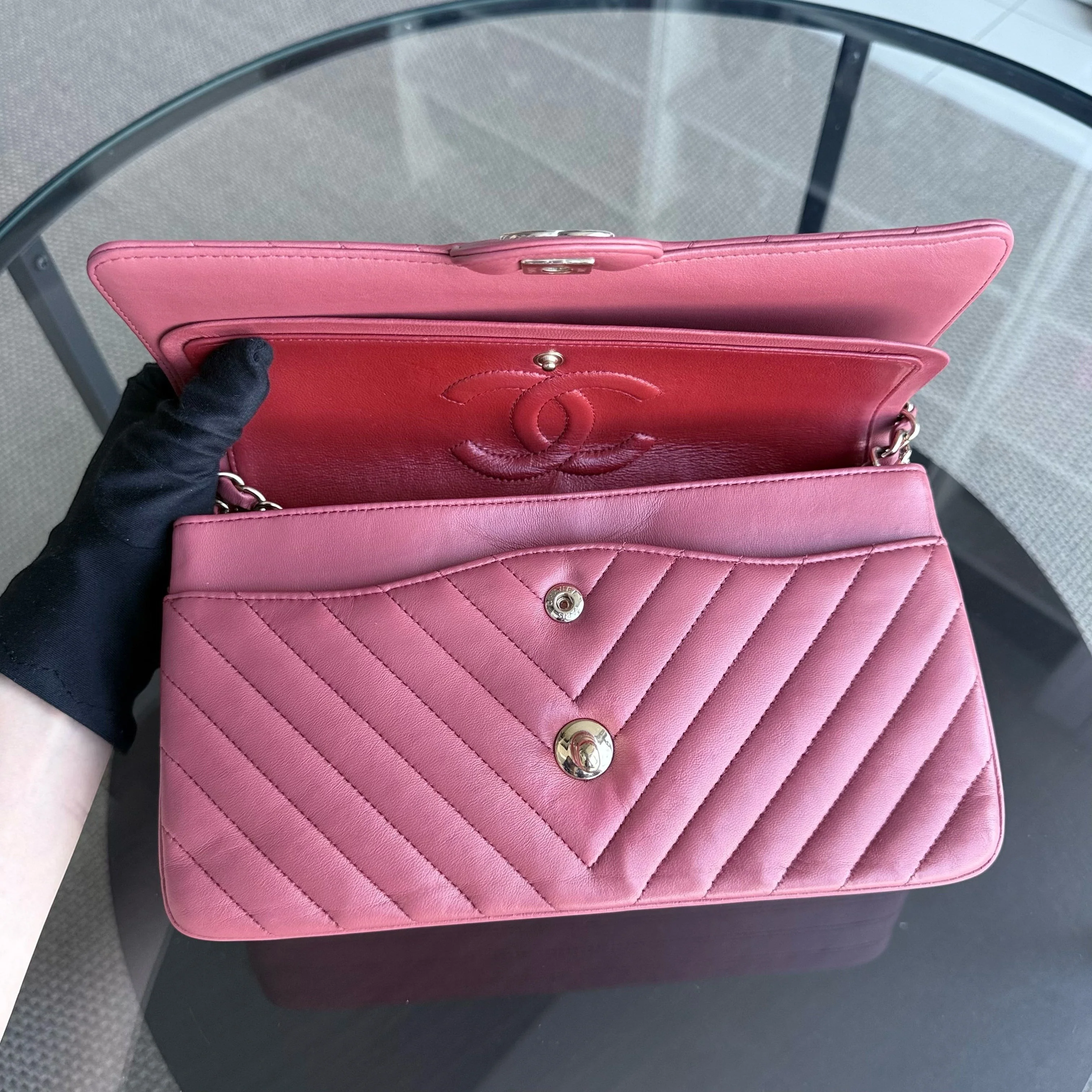 Chanel Classic Flap Medium - 25CM Chevron Lambskin Pink Gold Hardware Series 25