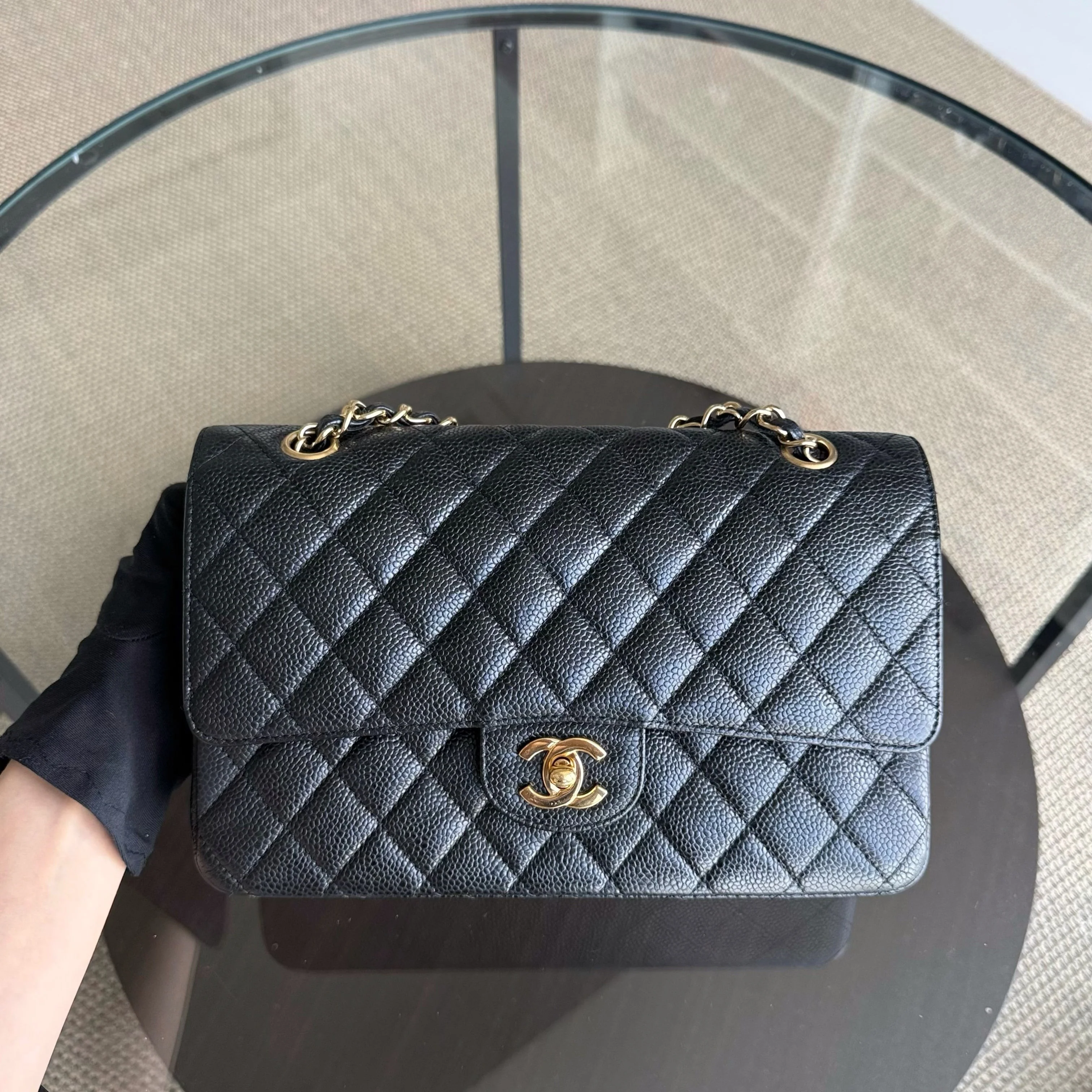 Chanel Classic Flap Medium - Caviar 25CM Quilted Black Gold Hardware