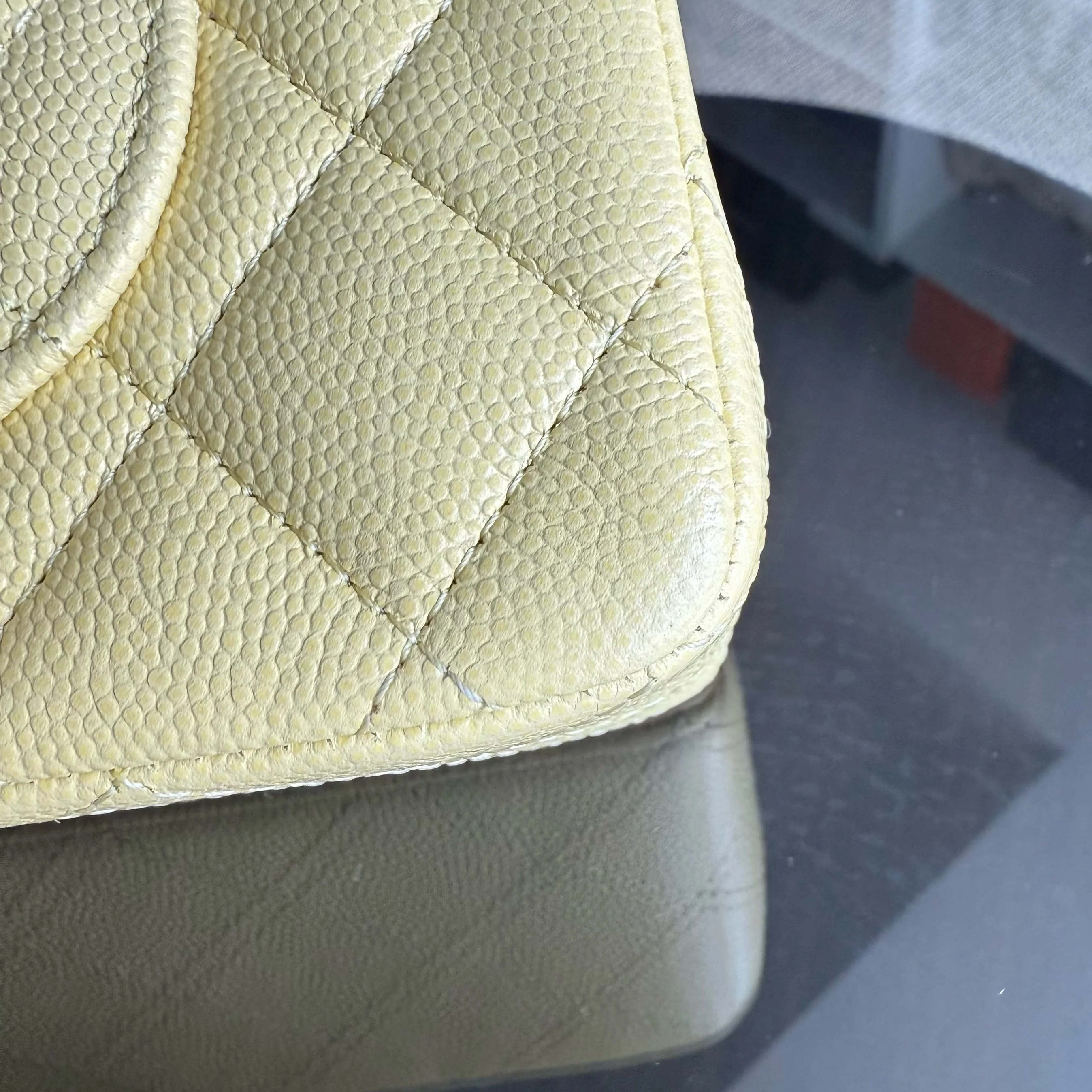 Chanel Classic Flap Small - Caviar 23CM Quilted Grained Calfskin Yellow Gold Hardware Series 30