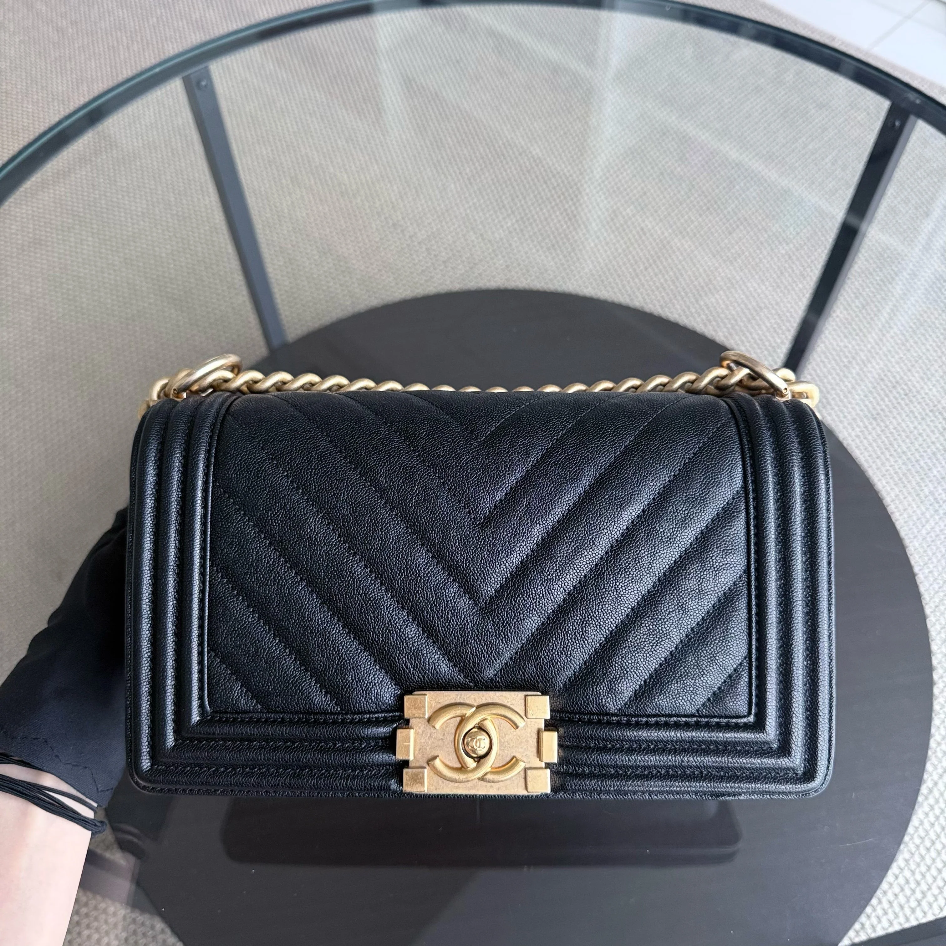 Chanel Boy Medim - Caviar 25CM Grained Calfskin Chevron Black Gold Hardware Series 26