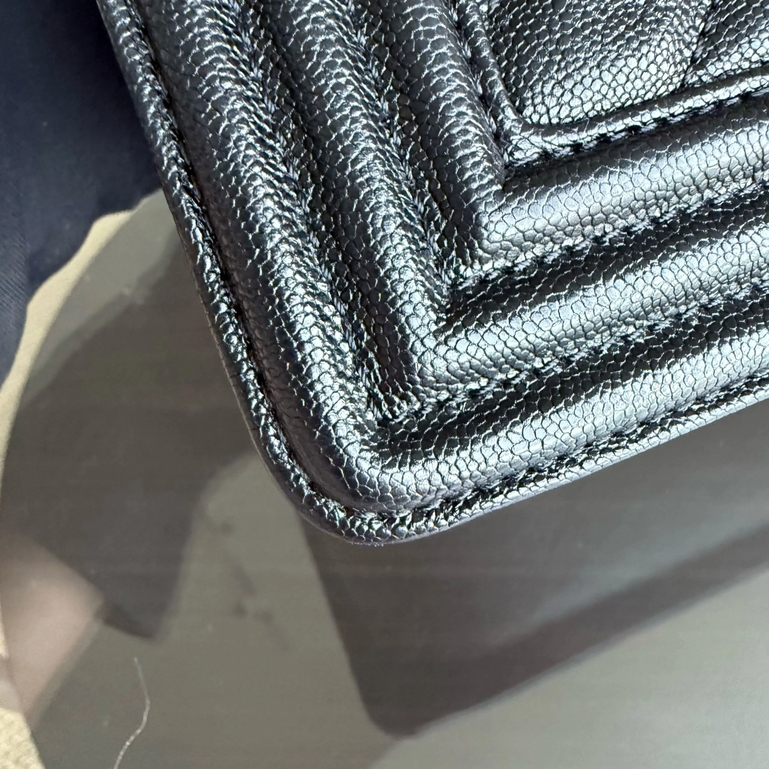 Chanel Boy Medim - Caviar 25CM Grained Calfskin Chevron Black Gold Hardware Series 26