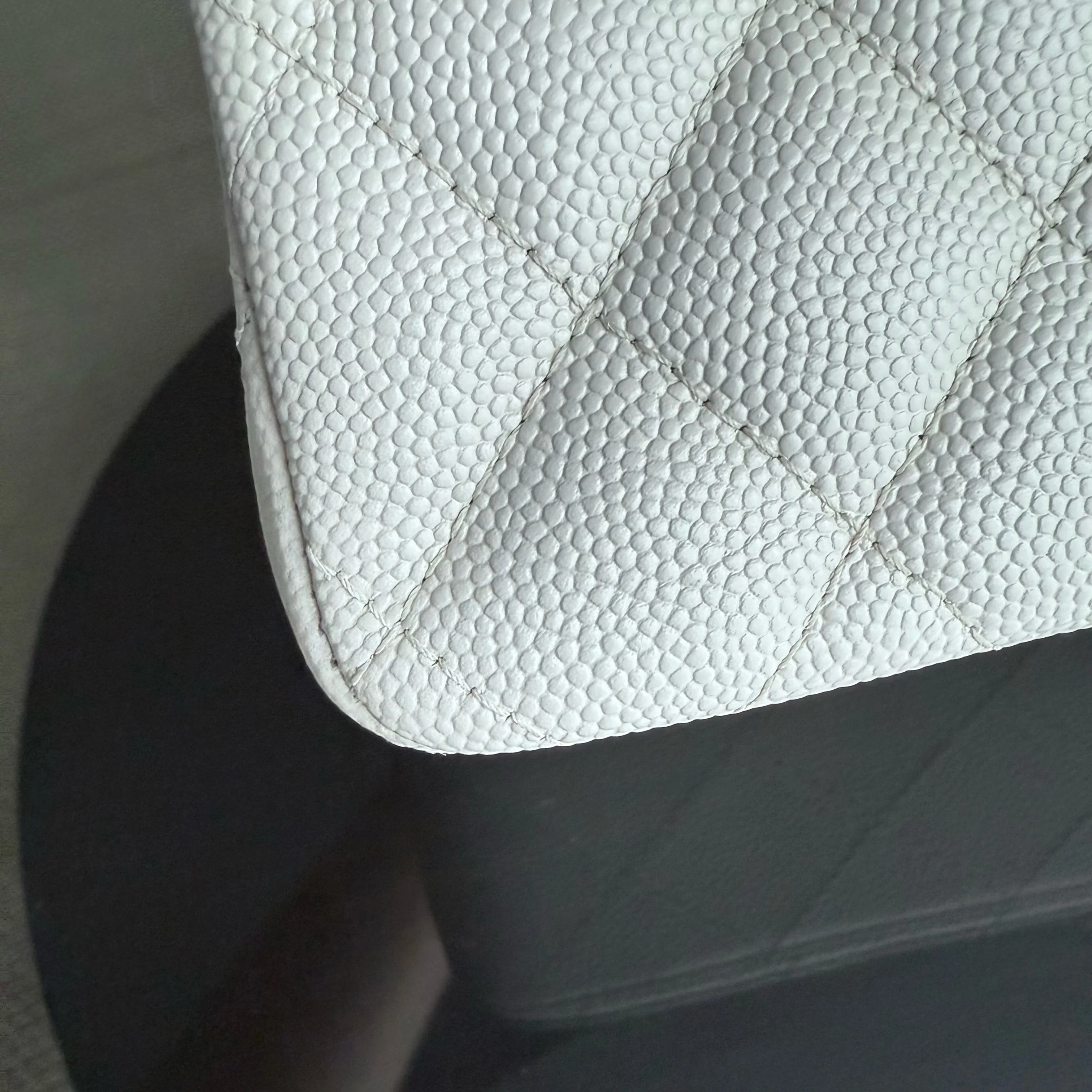 Chanel Classic Flap Small - Caviar 23CM Quilted White Light Gold Hardware Microchipped