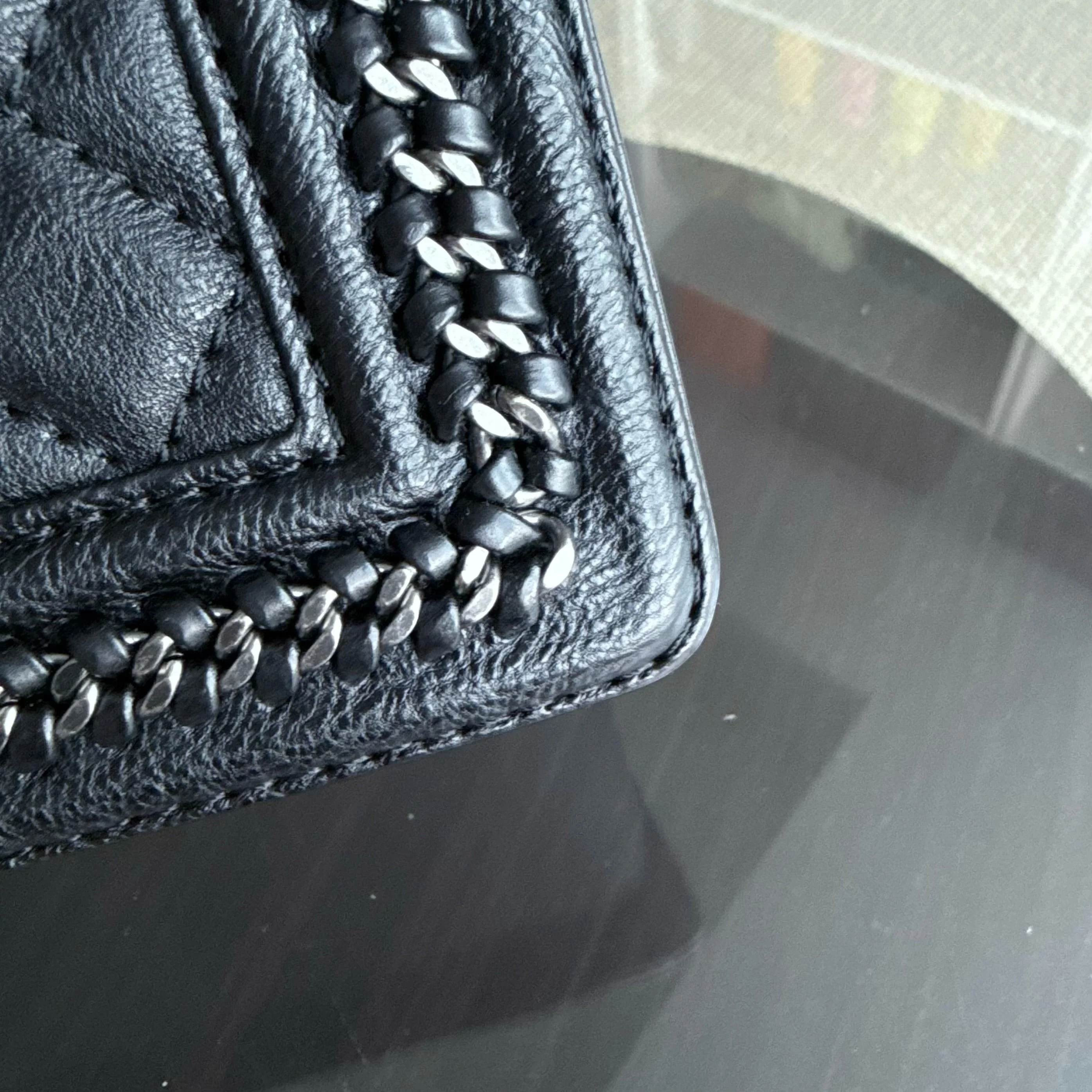 Chanel Boy Handle Old Medium 25CM Black Quilted Caviar With Handle Chain Around Ruthenium Silver Hardware Series 23