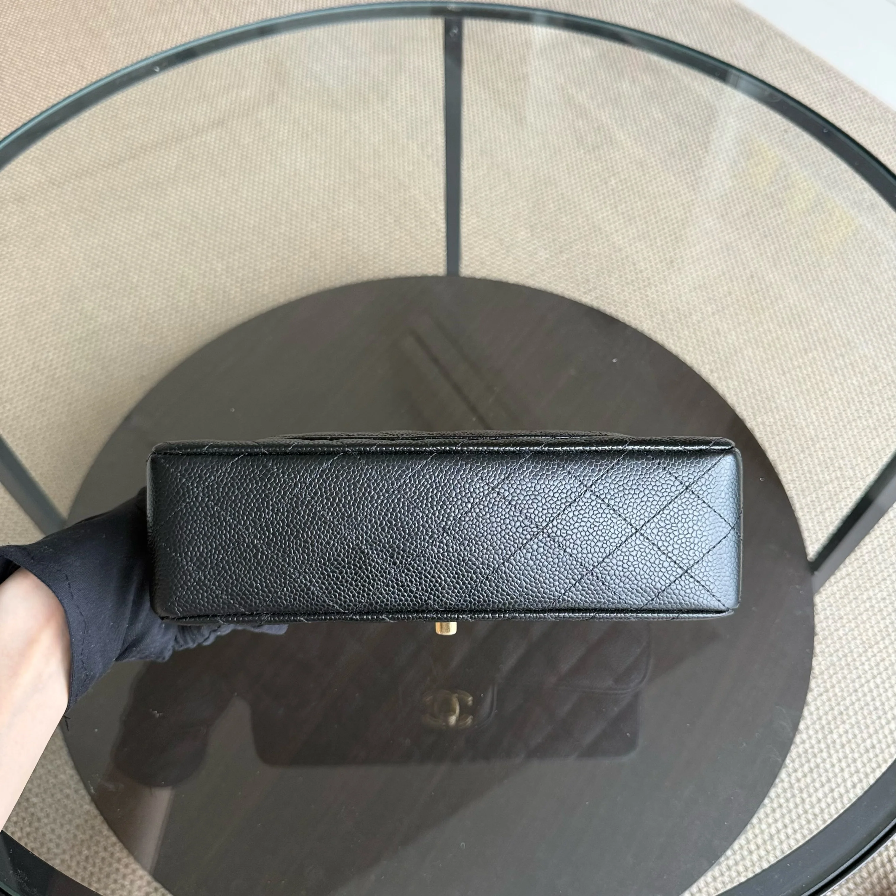 Chanel Classic Flap Small - Caviar 23CM Quilted Black Gold Hardware Series 19