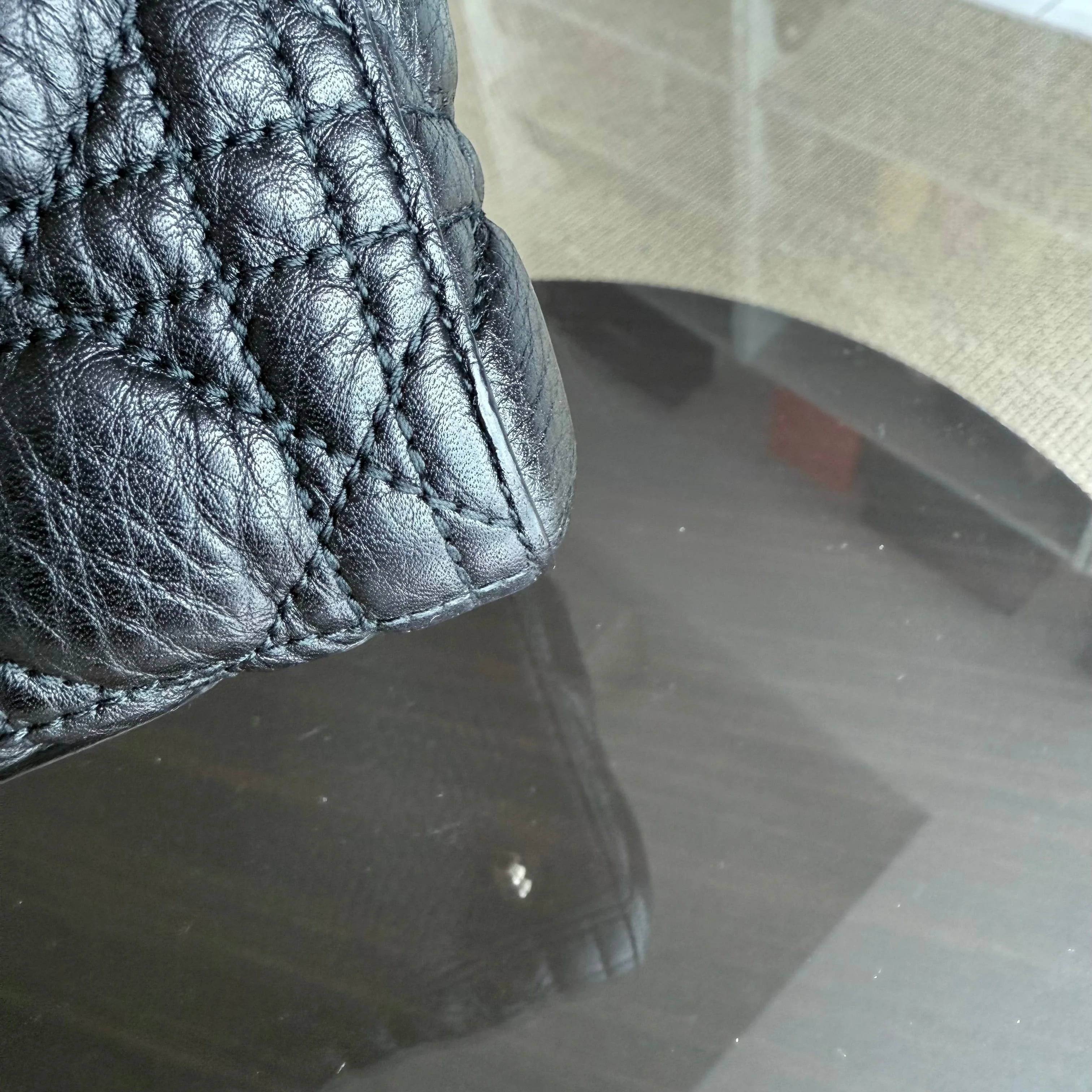 *Flap, Grained Calfskin* Lady Large Flap Grained Calfskin Cannage Black GHW