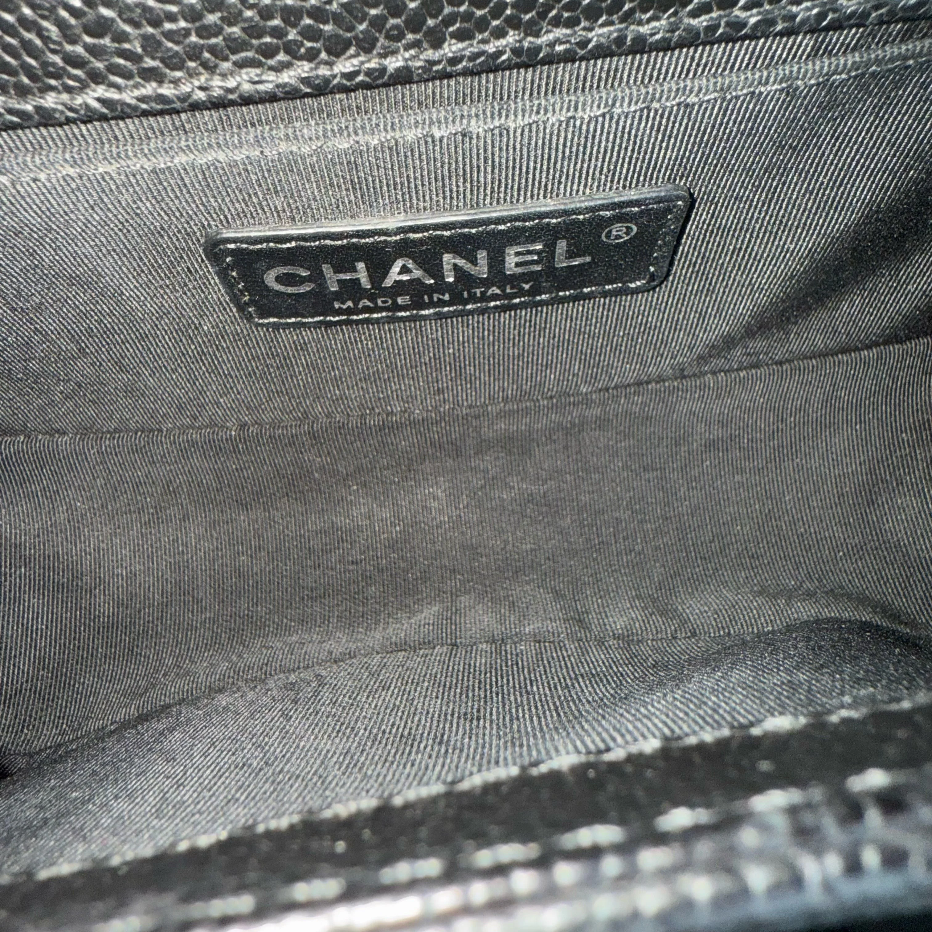 Chanel Boy Small - Caviar 20CM Quilted Black Ruthenium Silver Hardware Series 23