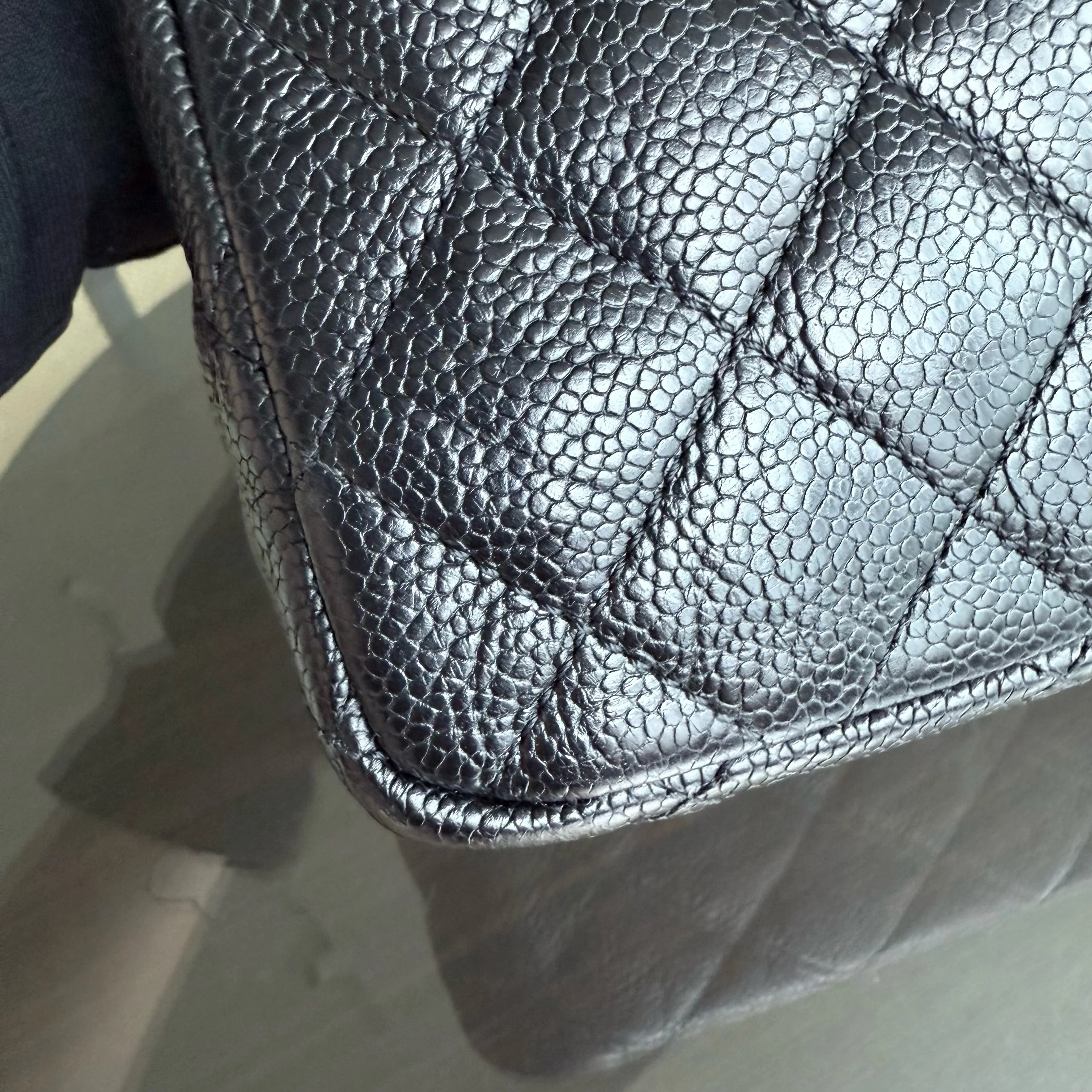 Chanel Seasonal Two-Tone Flap - Caviar 28CM Quilted Black Gold Hardware Series 21