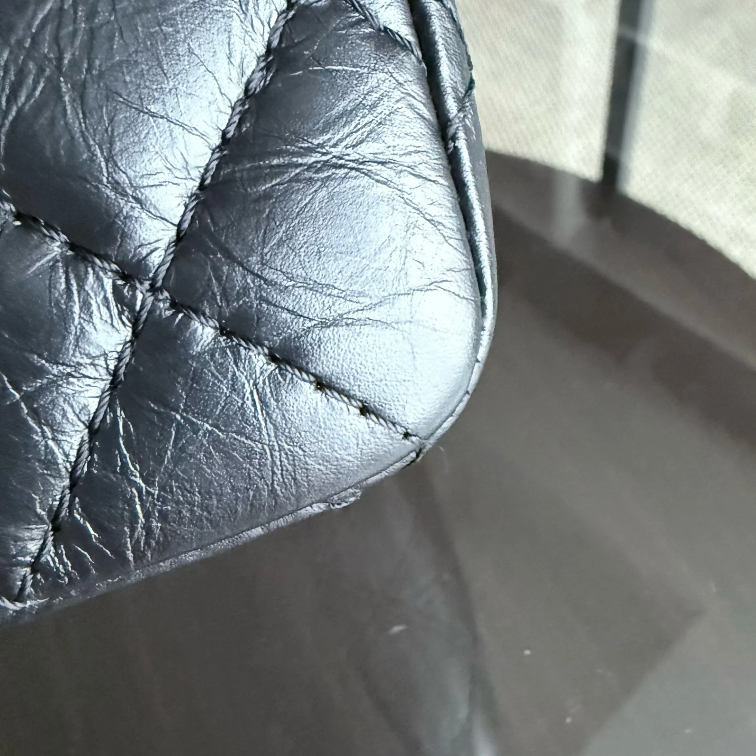 Chanel 2.55 Reissue 226 - 28CM Quilted Aged Calfskin Black Gold Hardware