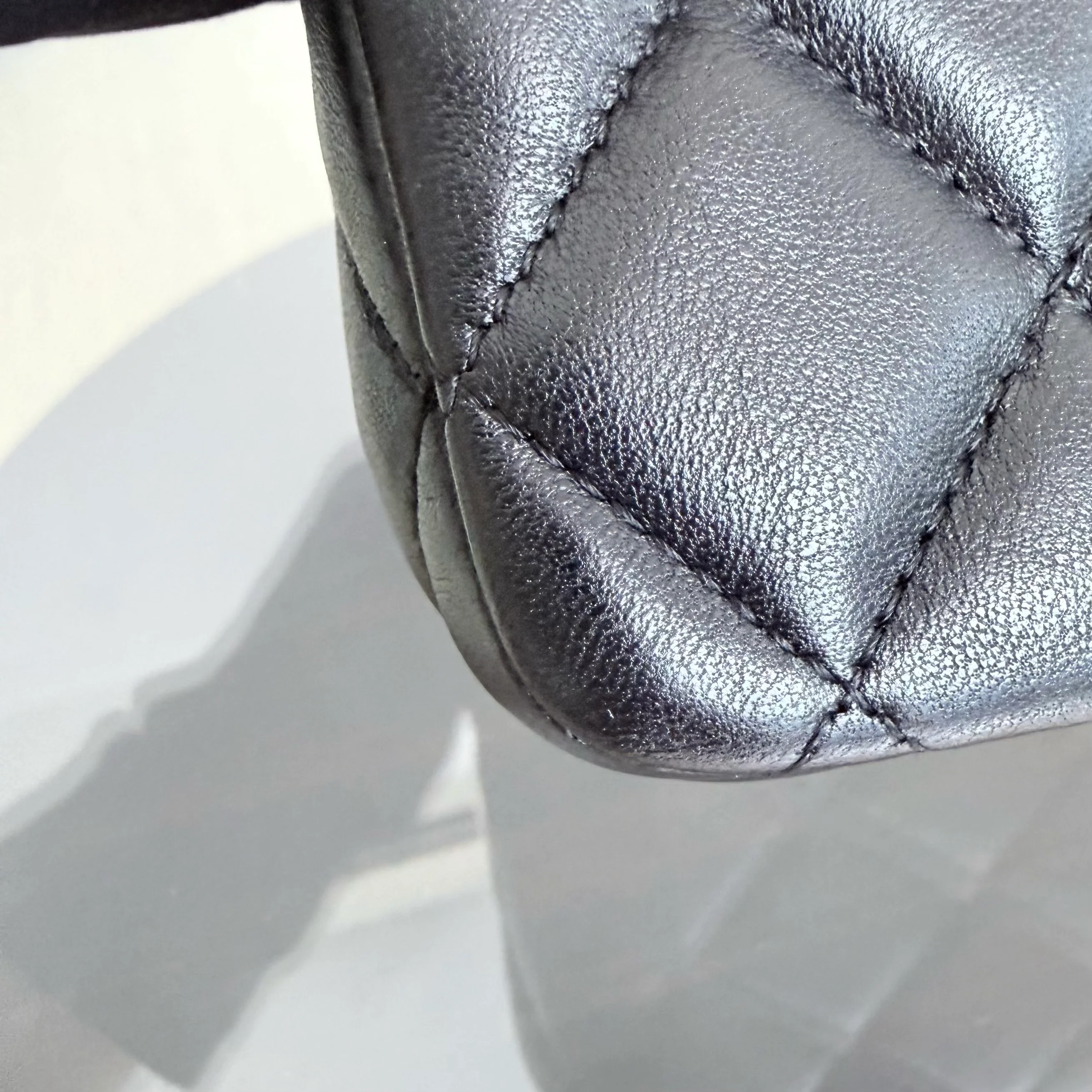 Chanel Classic Flap Medium - Special Valentine Edition 25CM Quilted Lambskin Black Gold Hardware Series 19