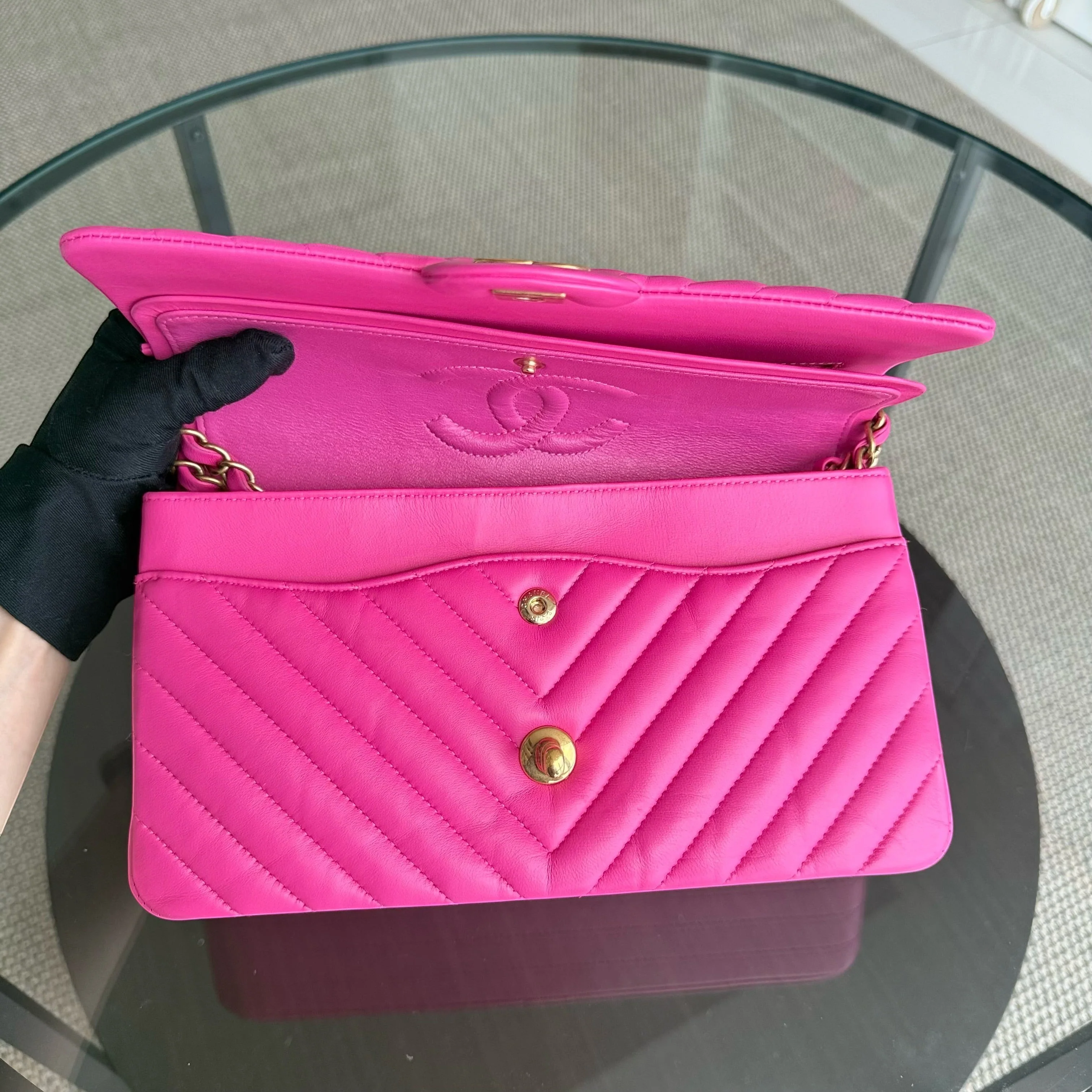 Chanel Classic Flap Medium - 25CM Chevron Lambskin Pink Gold Hardware