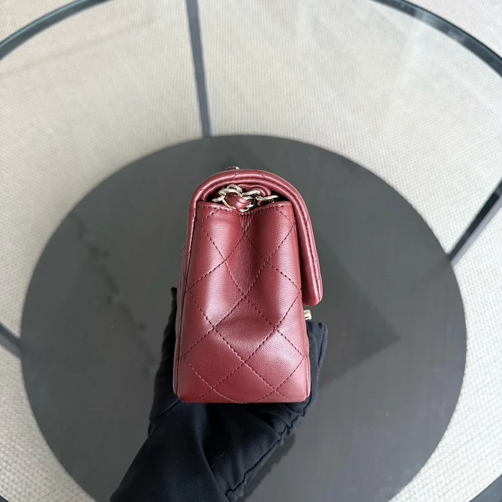 Chanel Classic Flap Mini Square - 17CM Quilted Lambskin Burgundy Gold Hardware Series 24