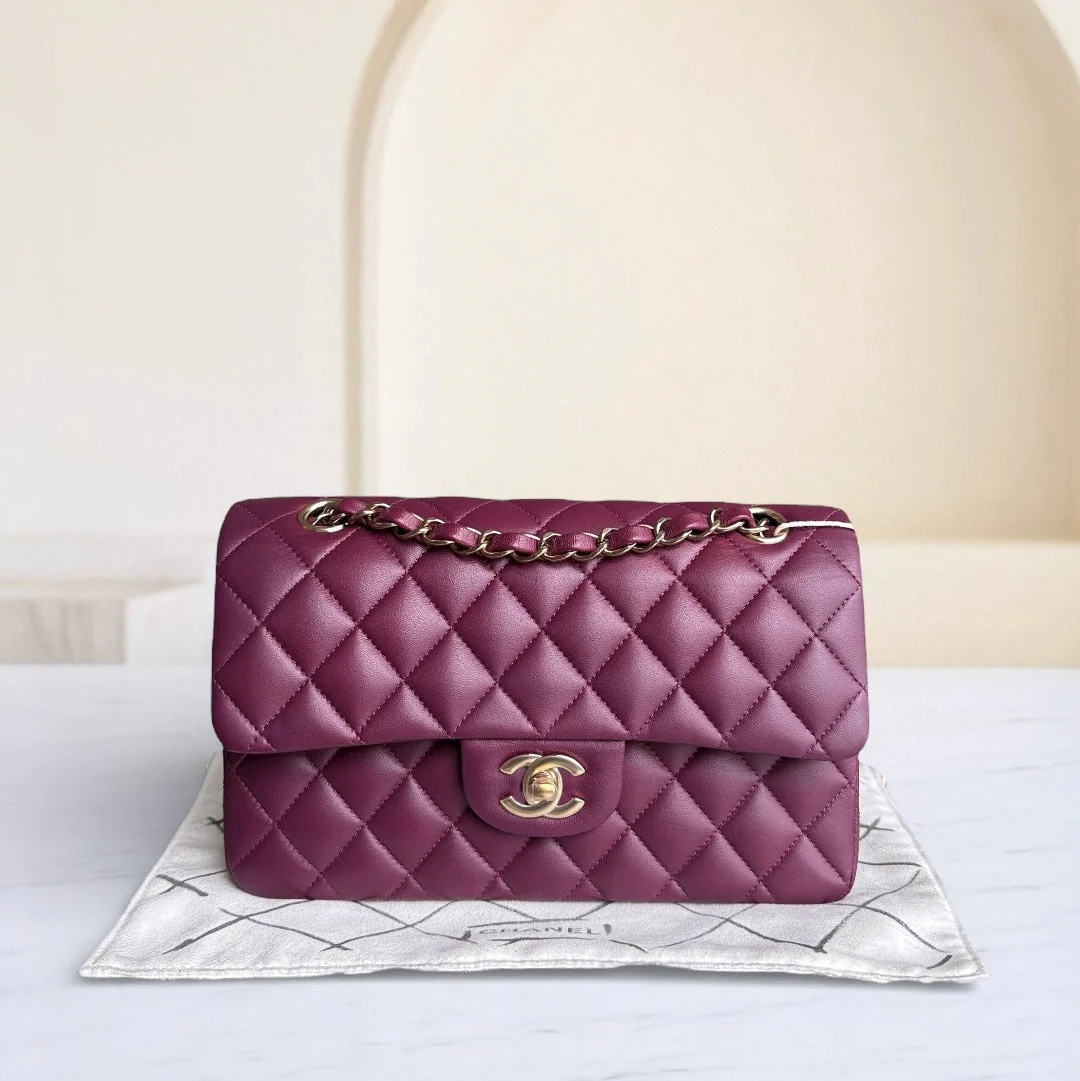 Chanel Classic Flap Small - Lambskin 23CM Quilted Purple Gold Hardware Microchip