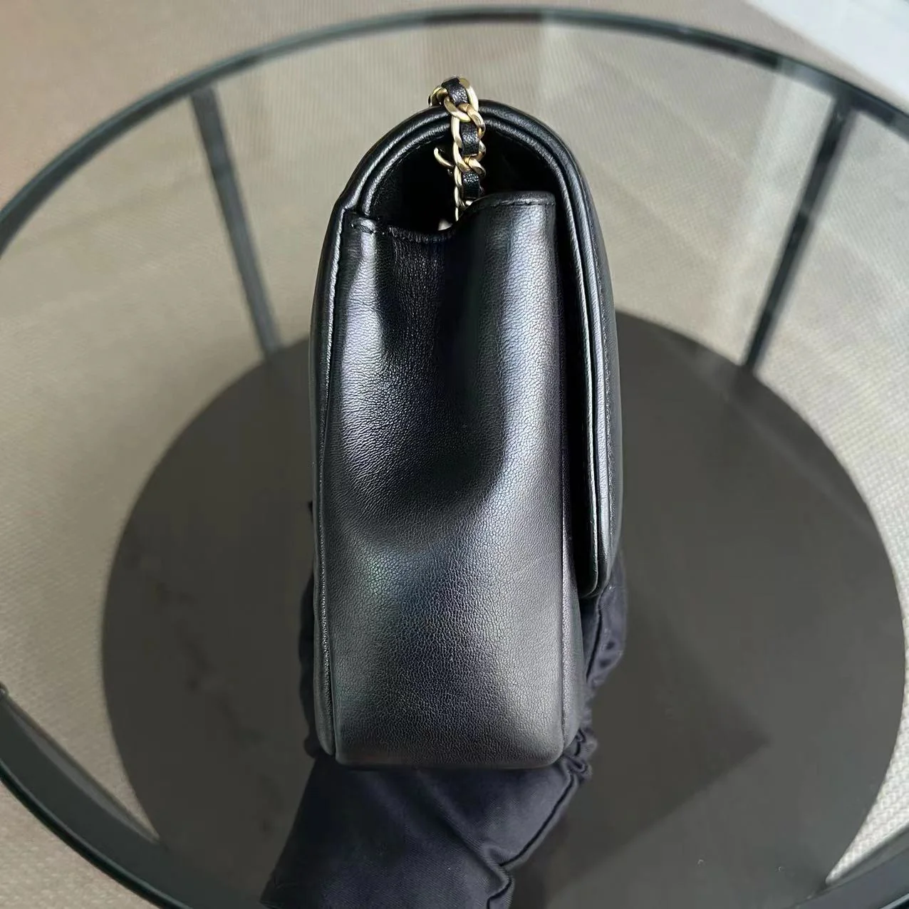 *Modern Reissue* Diana Modern Reissue 28CM Quilted Lambskin Black Golden Hardware Series 20