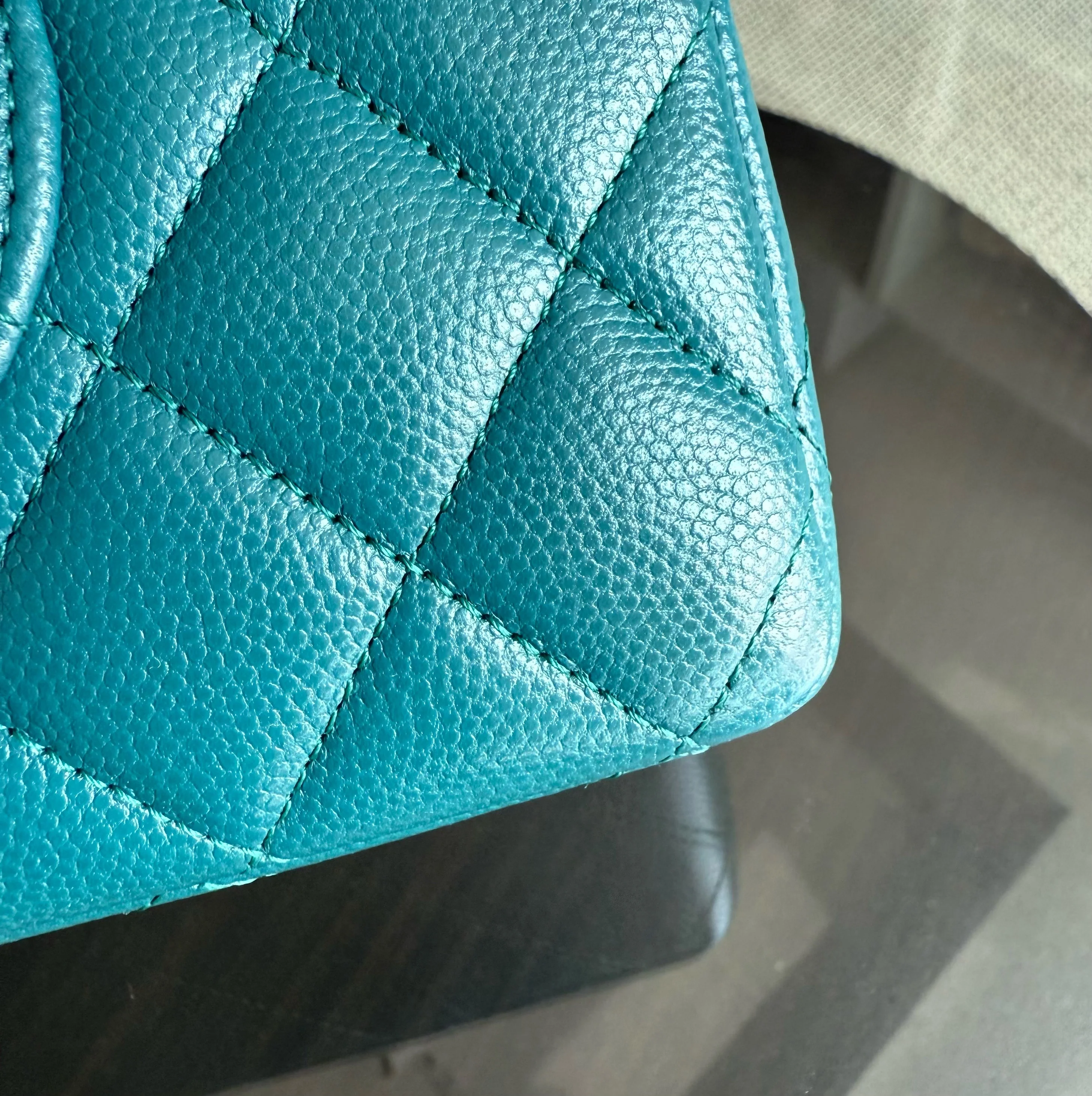 Chanel Classic Flap Medium - Caviar 25CM Quilted Grained Calfskin Blue Silver Hardware Series 26