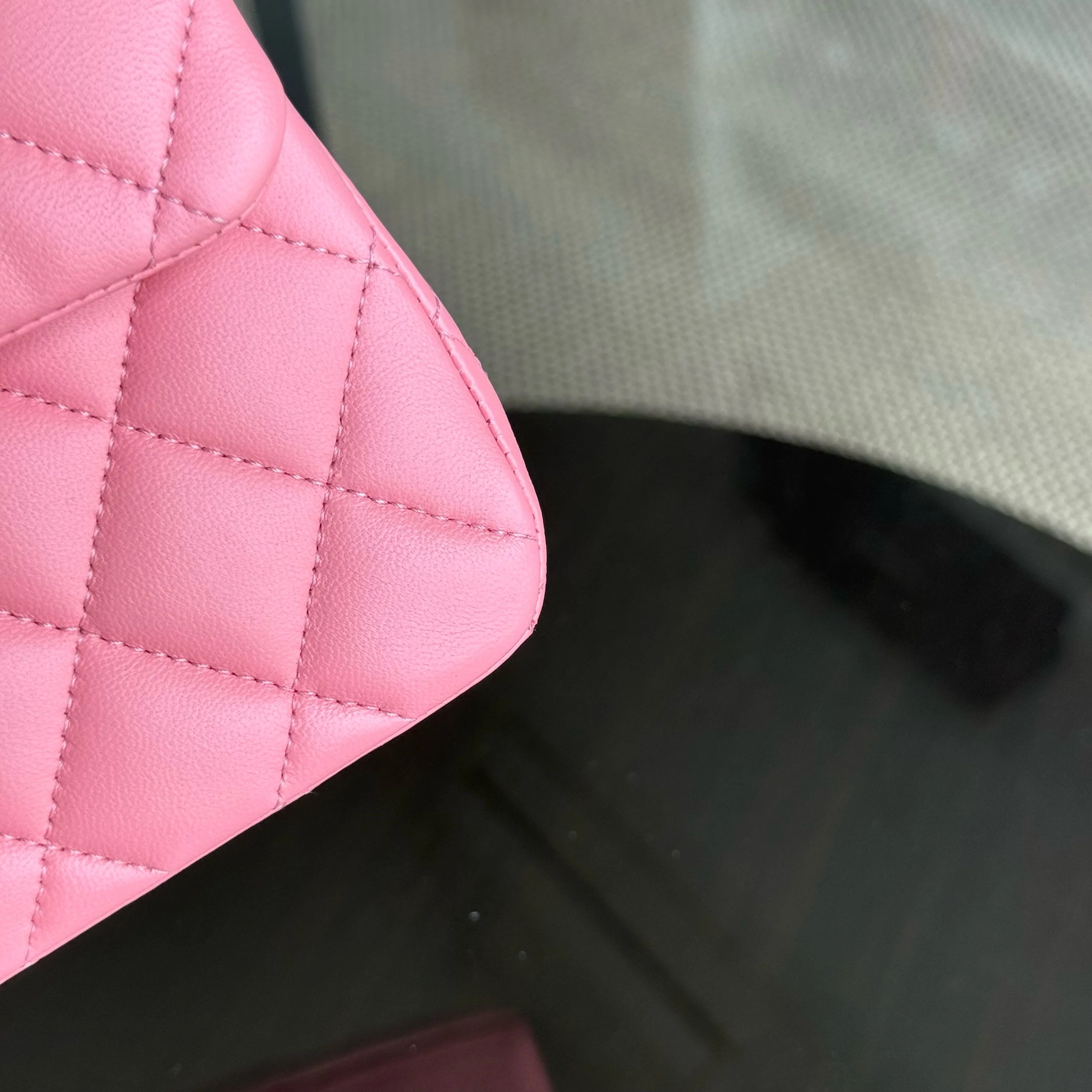 Chanel Classic Flap Small - Lambskin 23CM Quilted Pink Gold Hardware Series 27