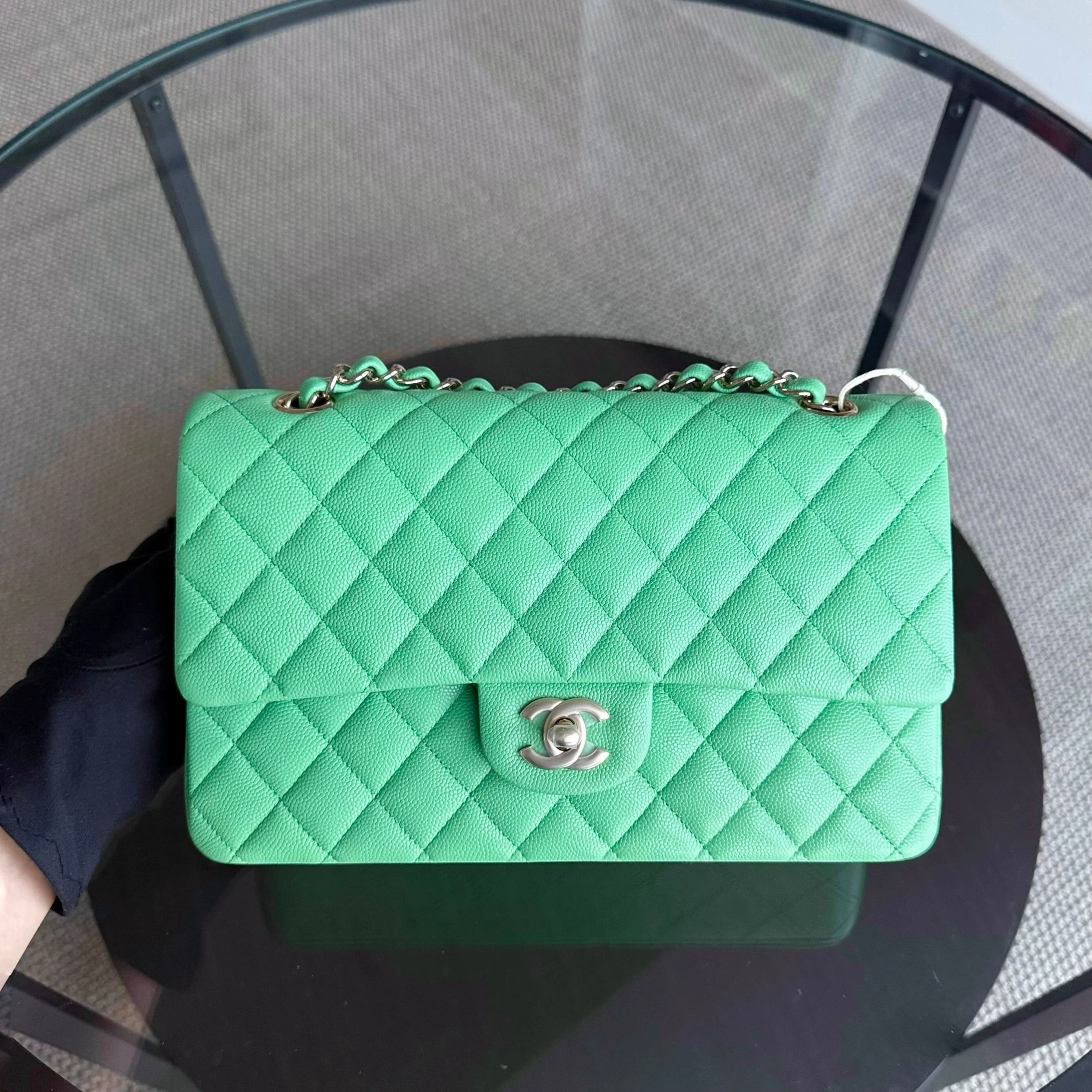 Chanel Classic Flap Medium - Caviar 25CM Quilted Green Gold Hardware Series 27