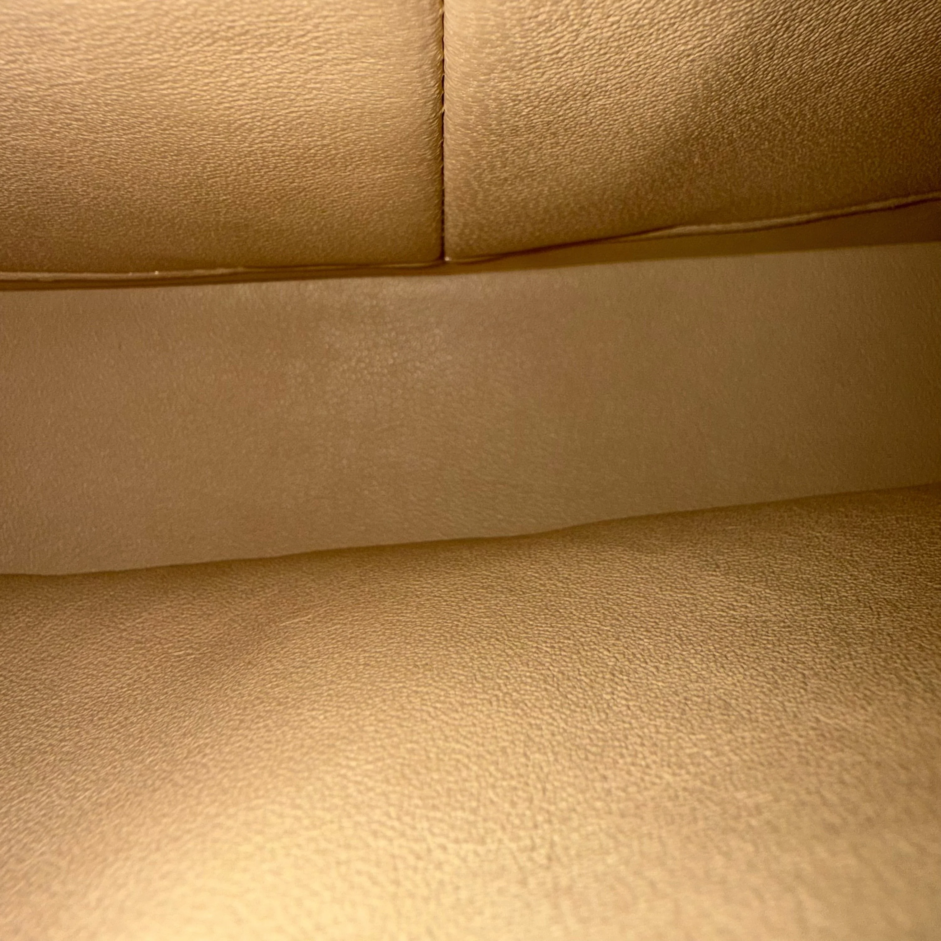 Chanel Classic Flap Medium - Caviar 25CM Quilted Grained Calfskin Beige Gold Hardware Series 14