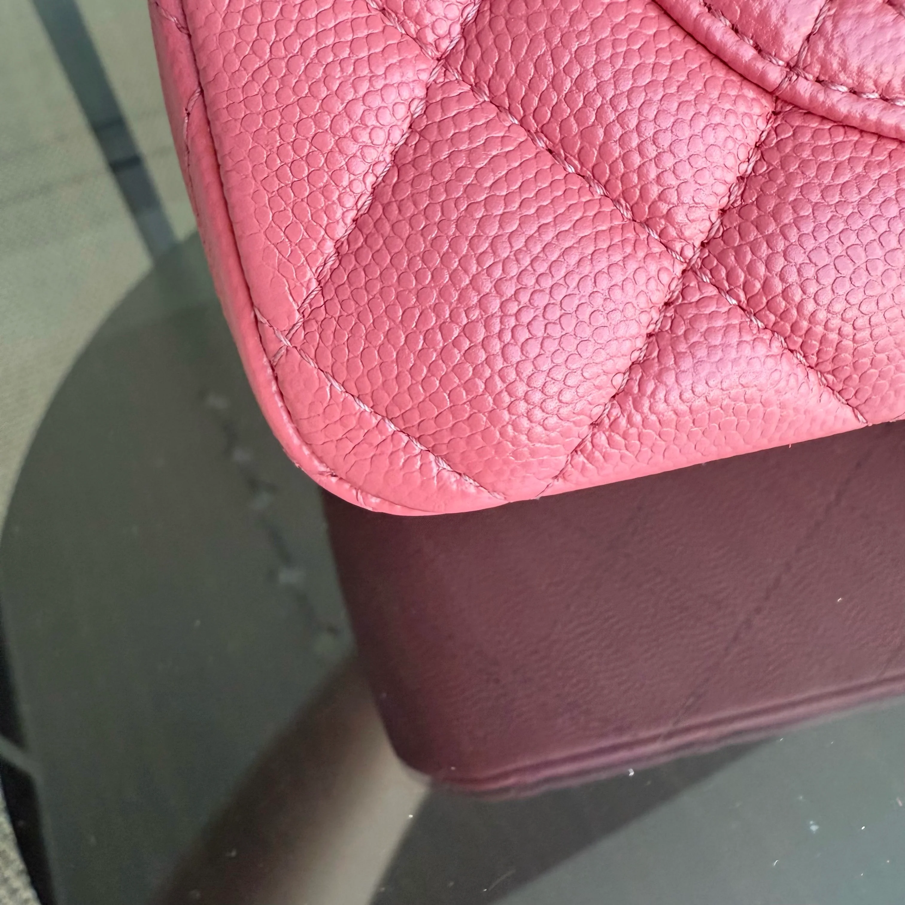 Chanel Classic Flap Small - Caviar 23CM Quilted Grained Calfskin Pink Gold Hardware Series 28