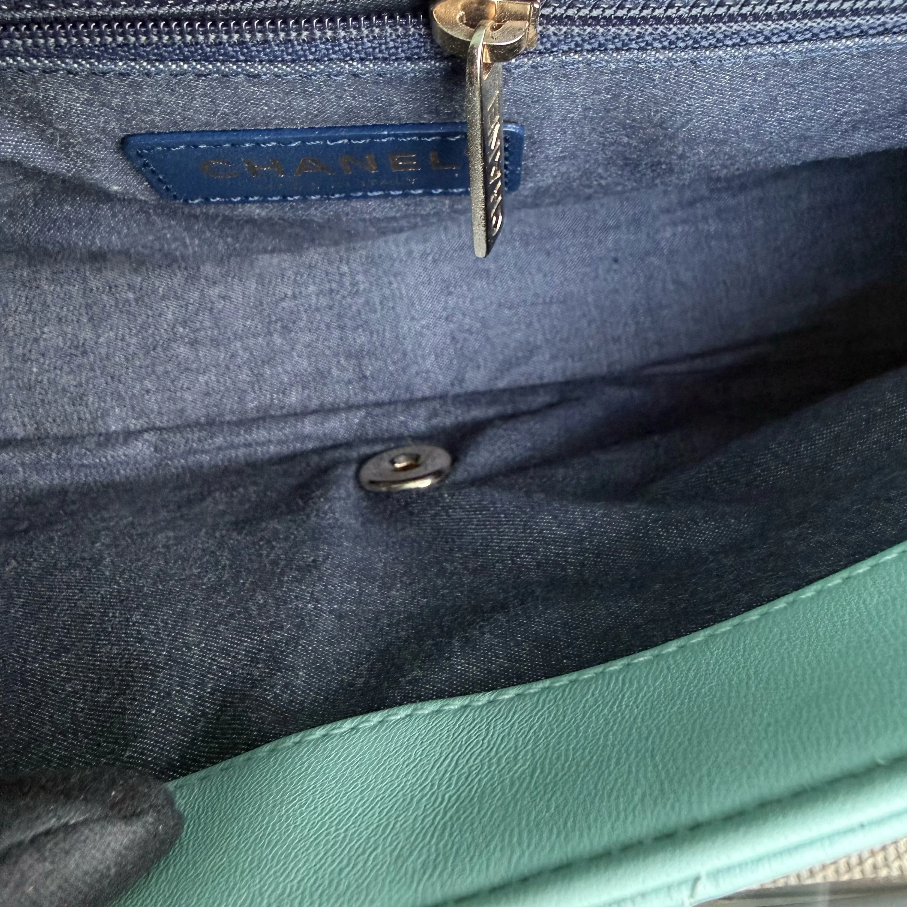 Chanel 2020 Elegant Resin Chain Seasonal Flap - Quilted Lambskin Tiffany Blue GHW No 29