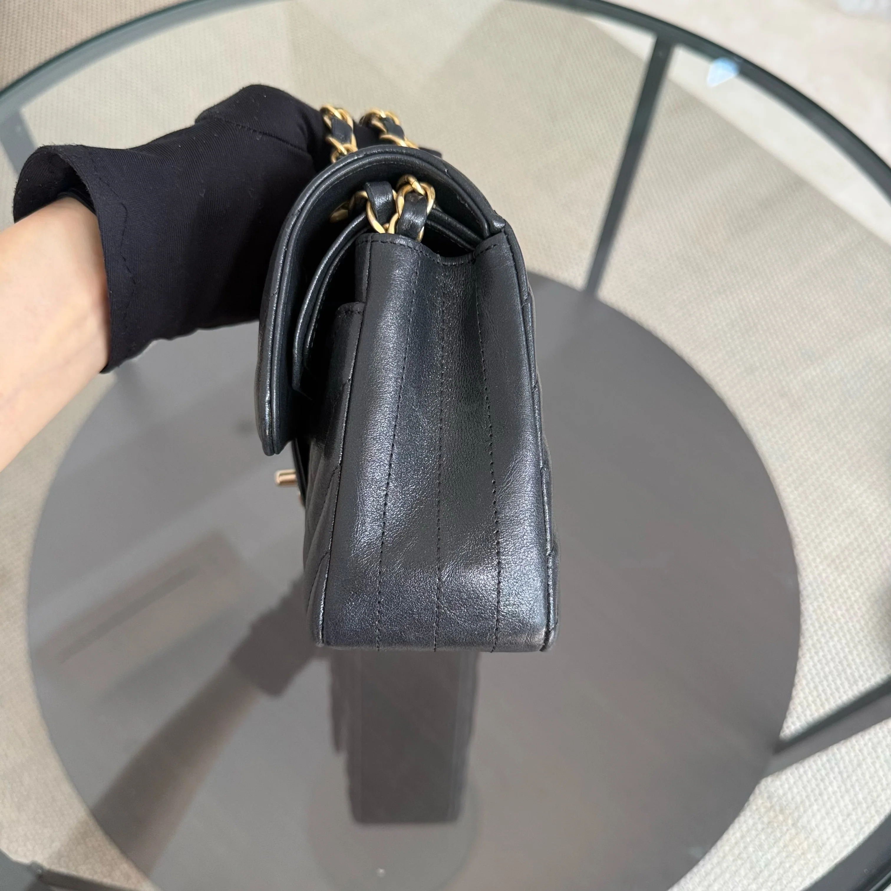 Chanel Classic Flap Small - Calfskin 23CM Quilted Black Gold Hardware Series 26