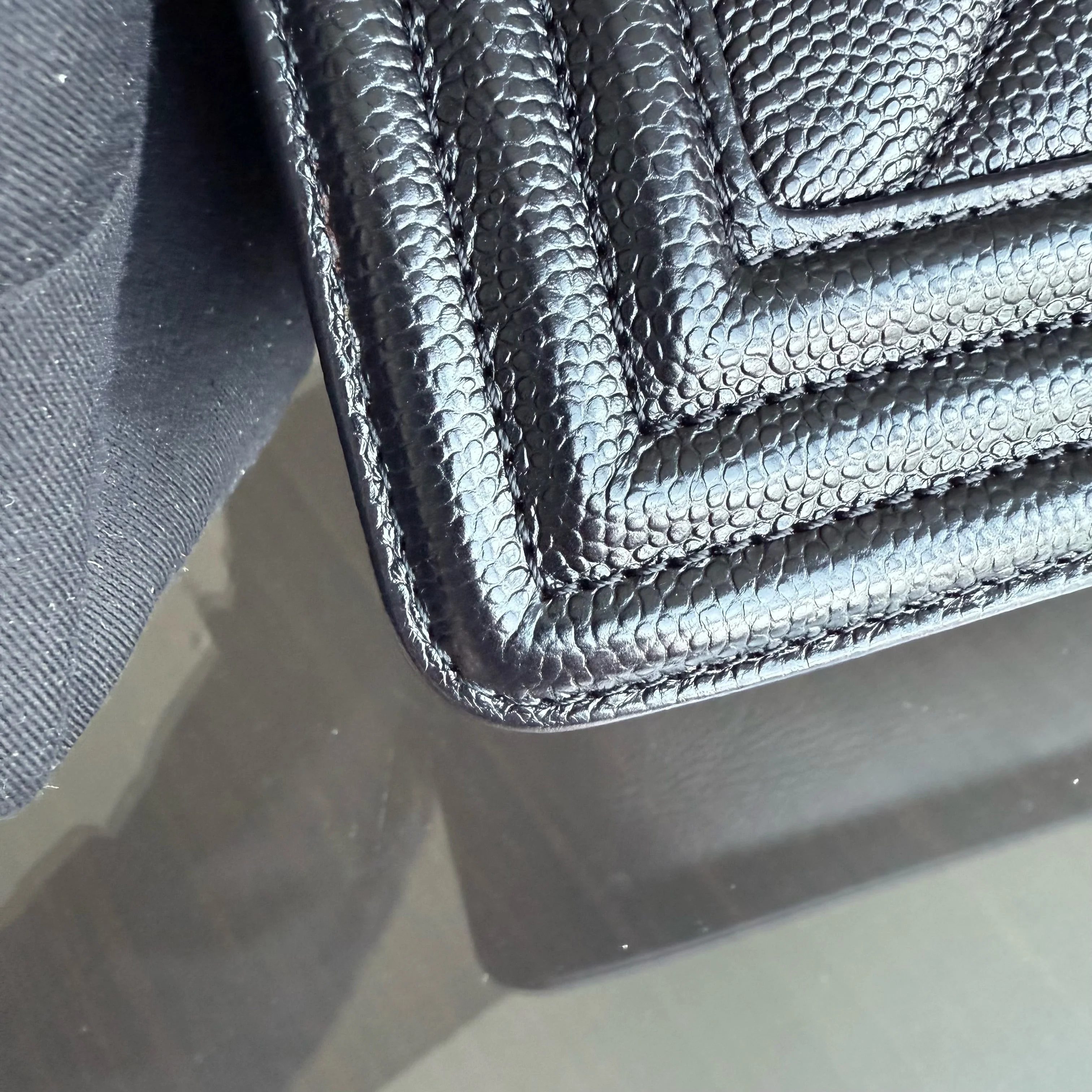 Chanel Boy Small - Caviar 20CM Chevron Black Gold Hardware Series 24