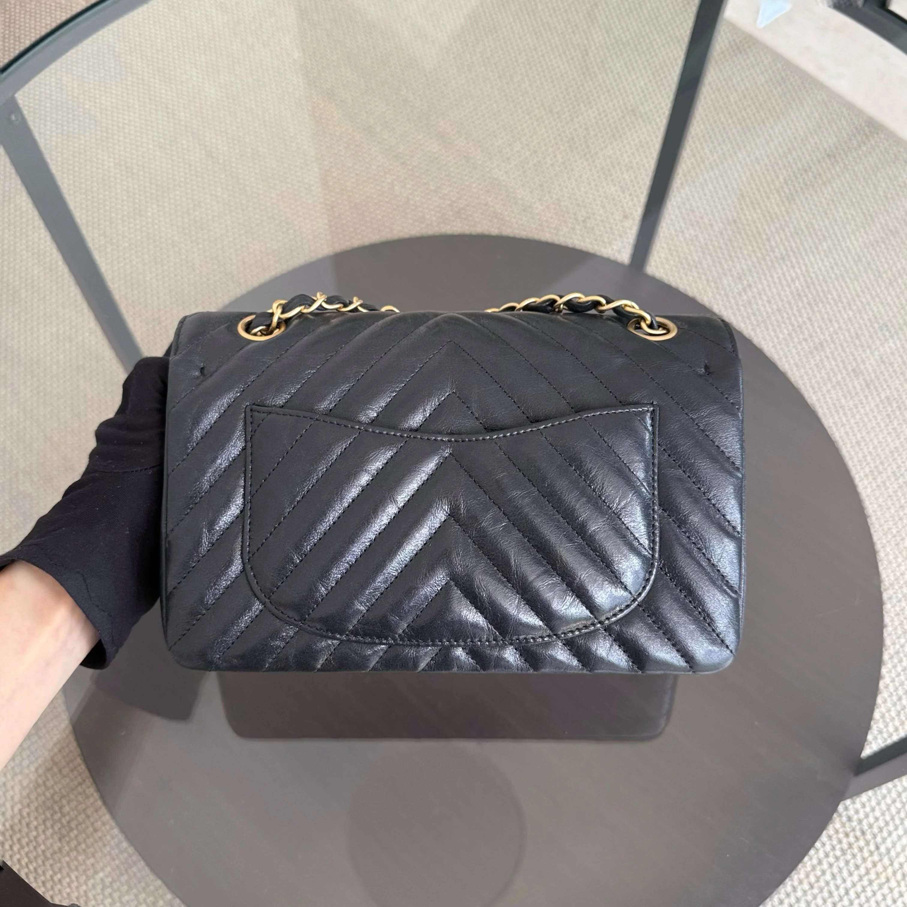 Chanel Classic Flap Small - Calfskin 23CM Quilted Black Gold Hardware Series 26