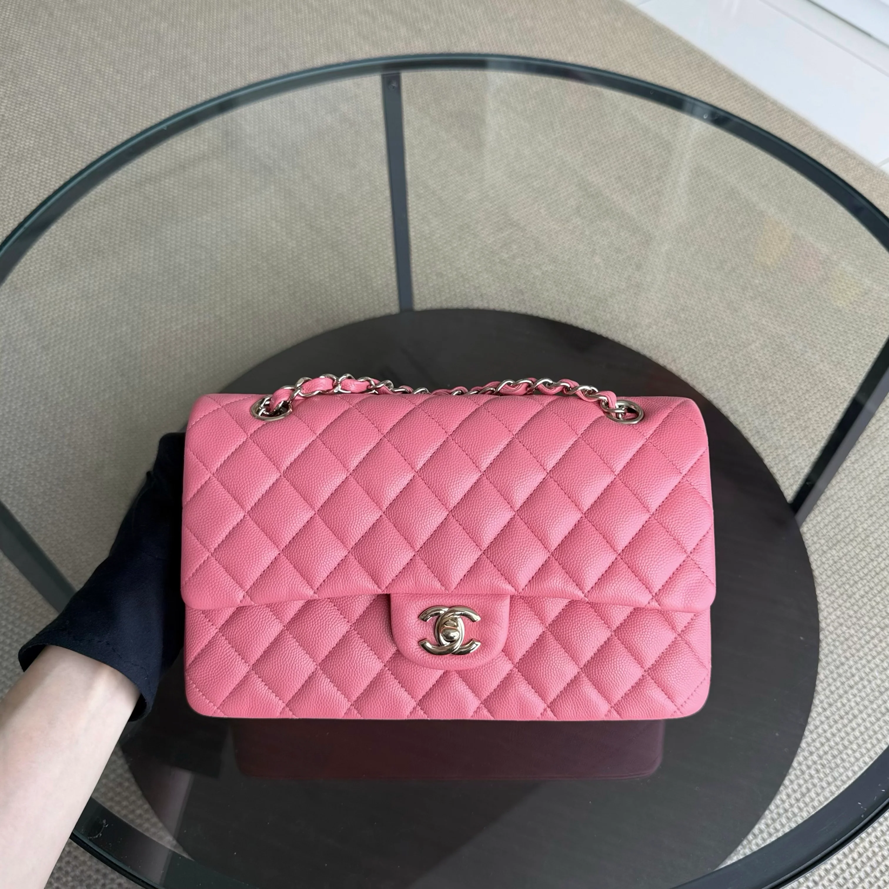 Chanel Classic Flap Medium - Caviar 25CM Quilted Grained Calfskin Pink Gold Hardware Series 28