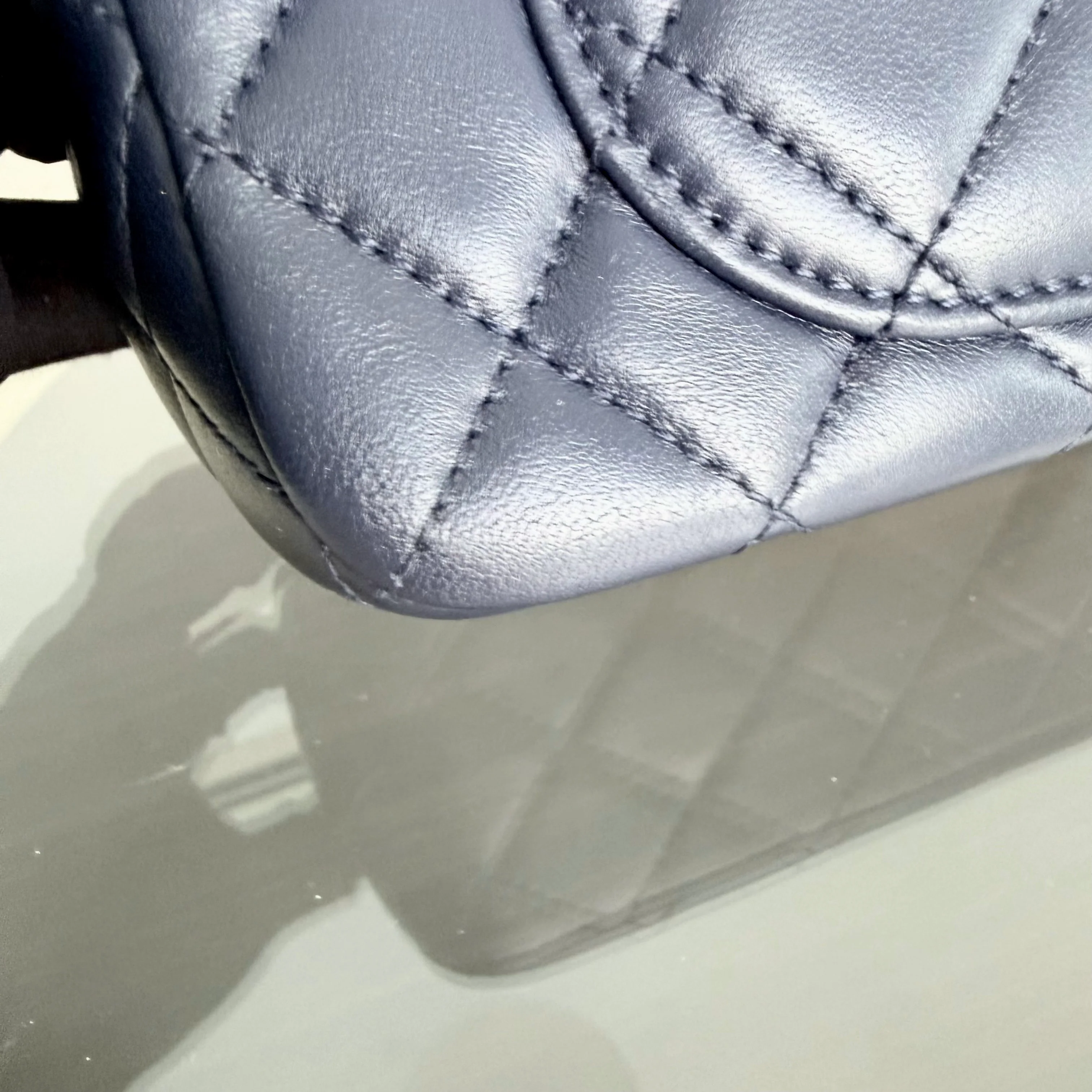 Chanel Classic Flap Mini - 20CM Rectangle Pearl Crush Quilted Lambskin Dark Blue Gold Hardware Series 30